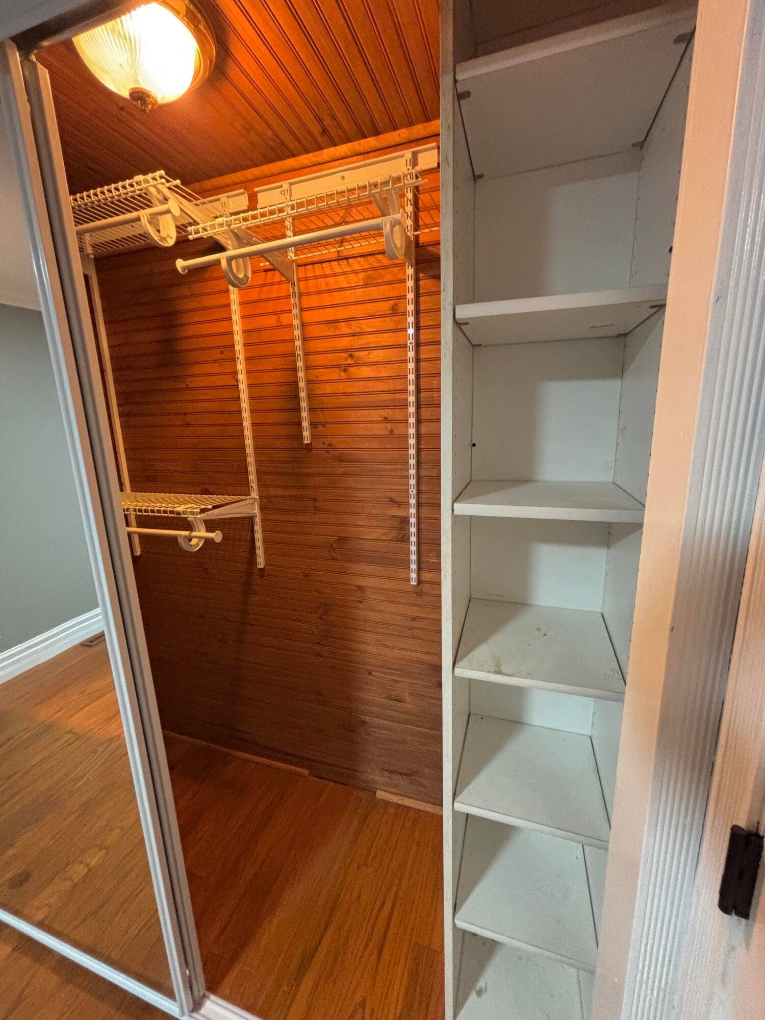 CLOSET