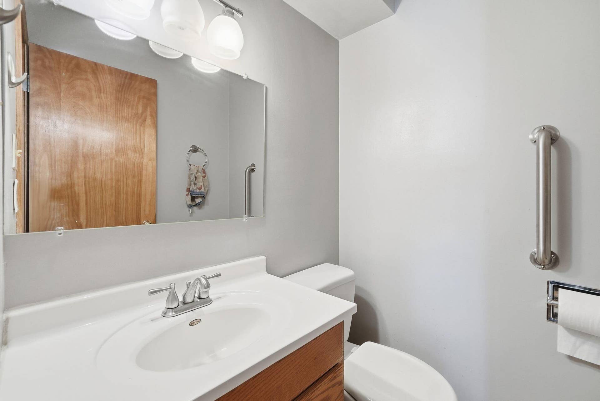 341 California Street, Hobart, IN 46342 11_DSC05674