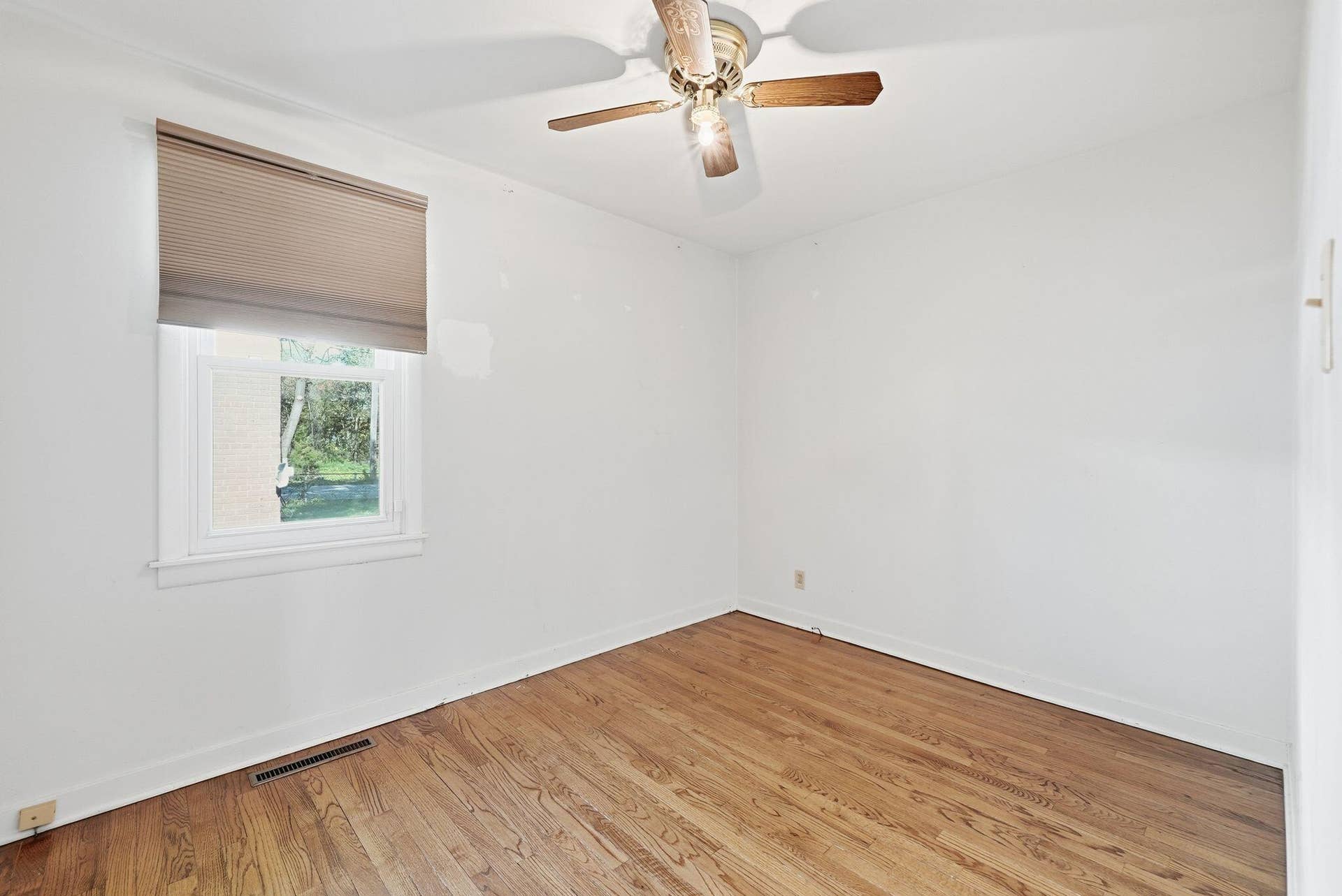 341 California Street, Hobart, IN 46342 13_DSC05629