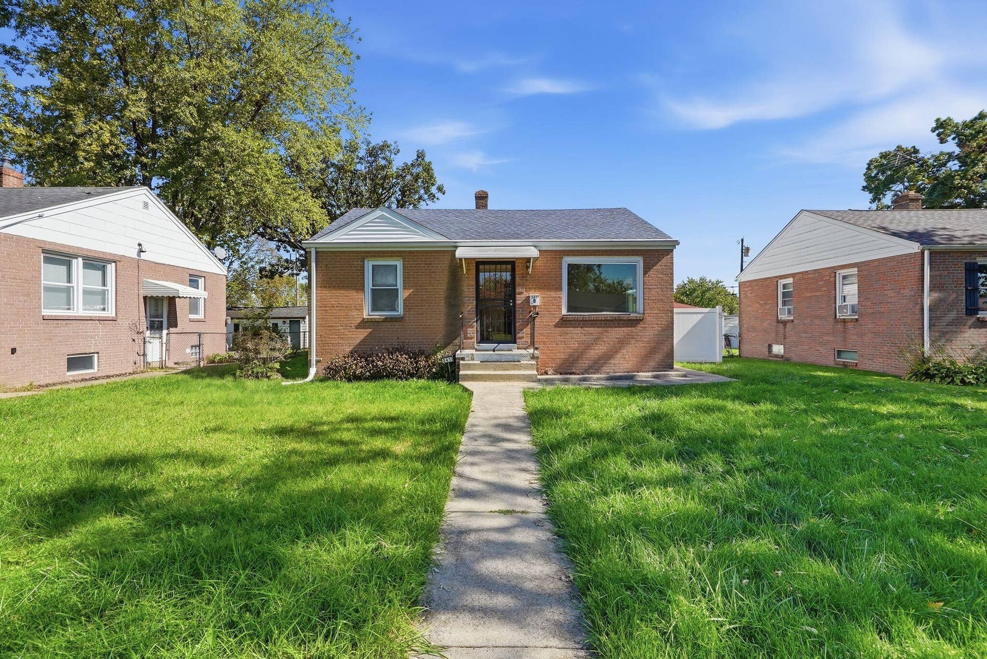 341 California Street, Hobart, IN 46342 1_DSC05599
