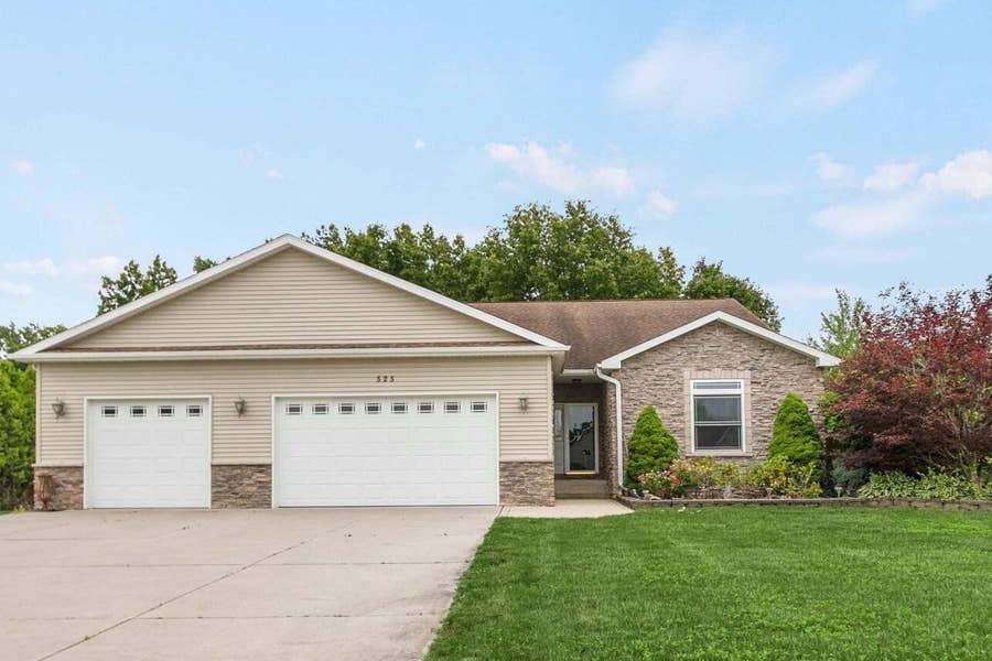 Property photo for 525 Filbert Street, New Carlisle, IN