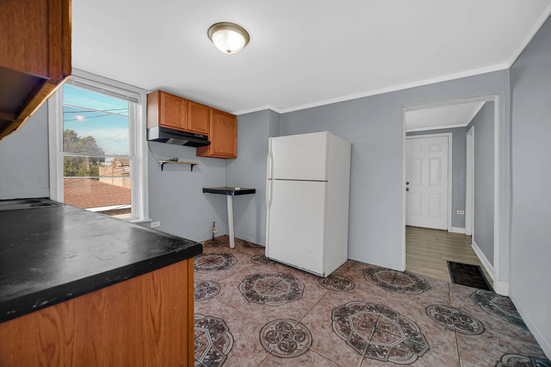 4011 Euclid Avenue, East Chicago, IN 46312 DSC06953