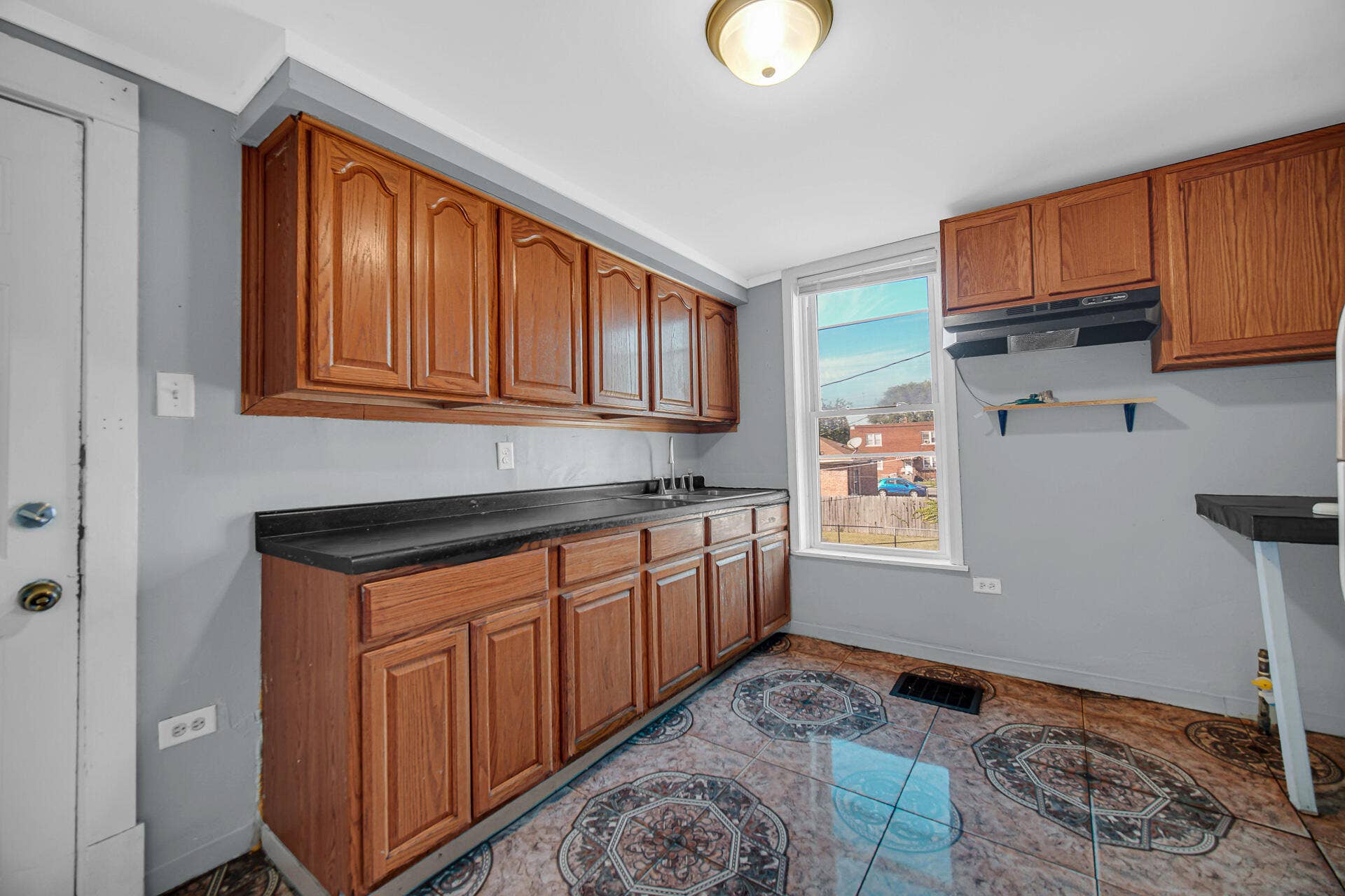 4011 Euclid Avenue, East Chicago, IN 46312 DSC06958