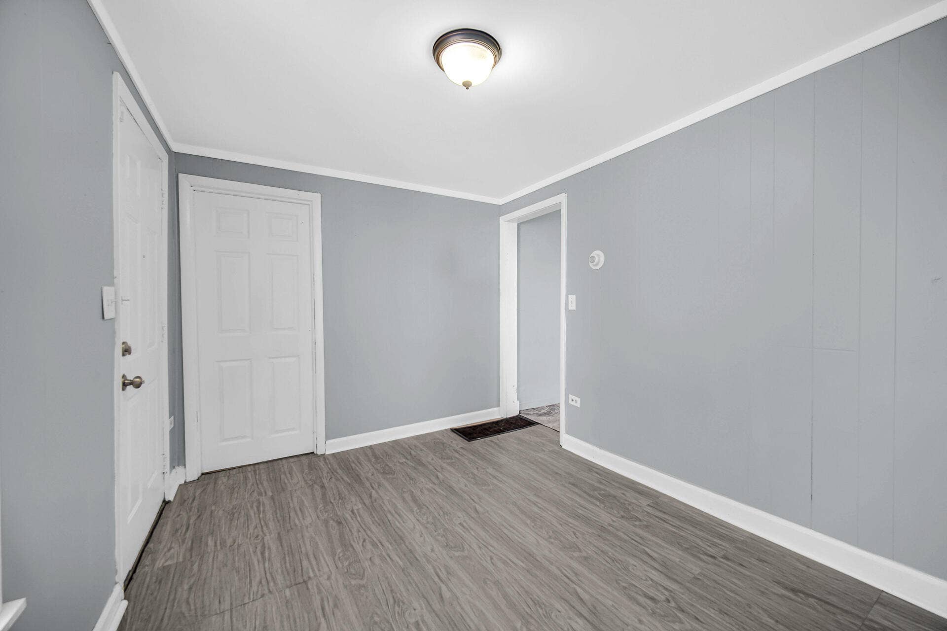 4011 Euclid Avenue, East Chicago, IN 46312 DSC06983