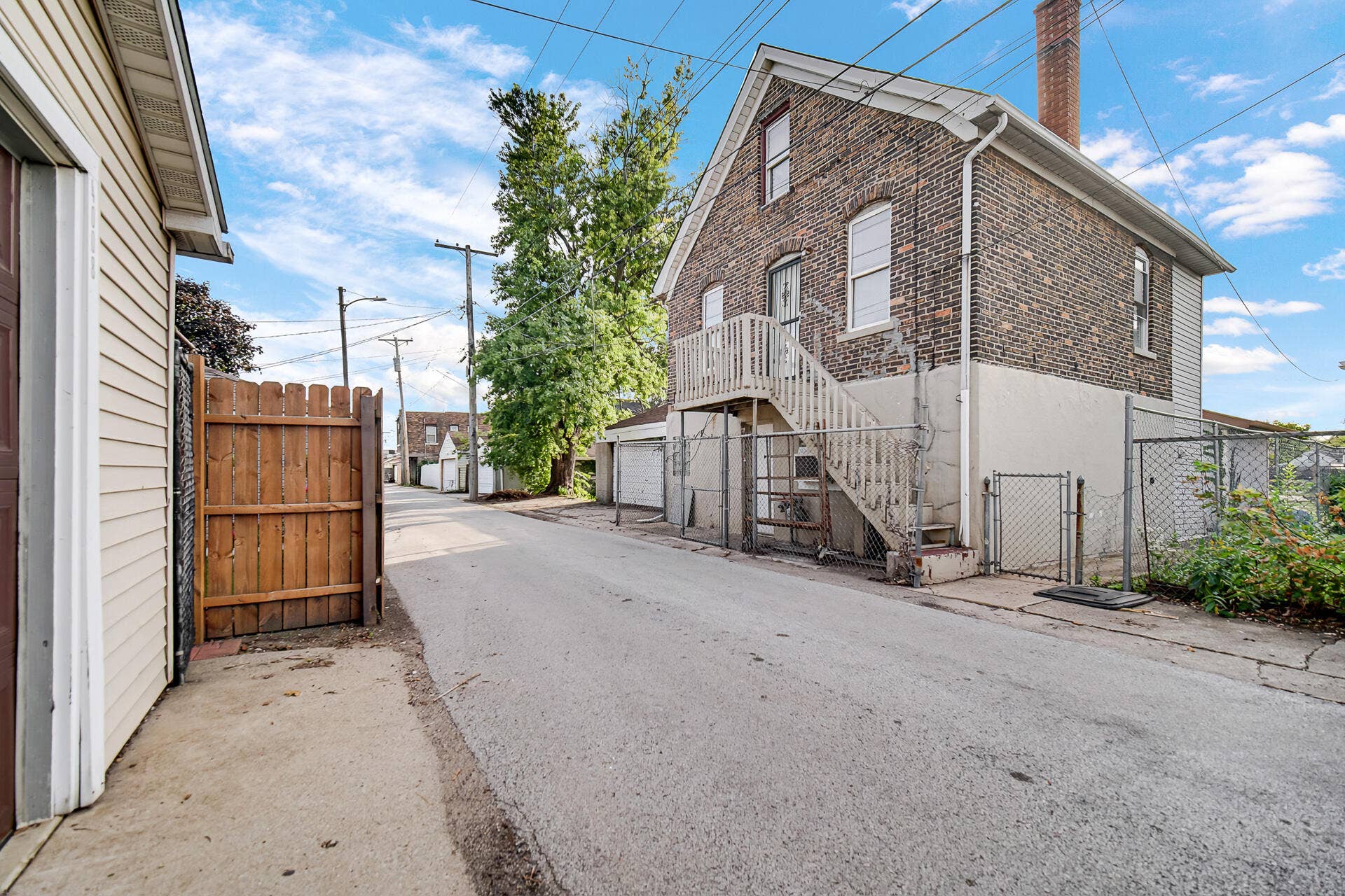 4011 Euclid Avenue, East Chicago, IN 46312 DSC07088