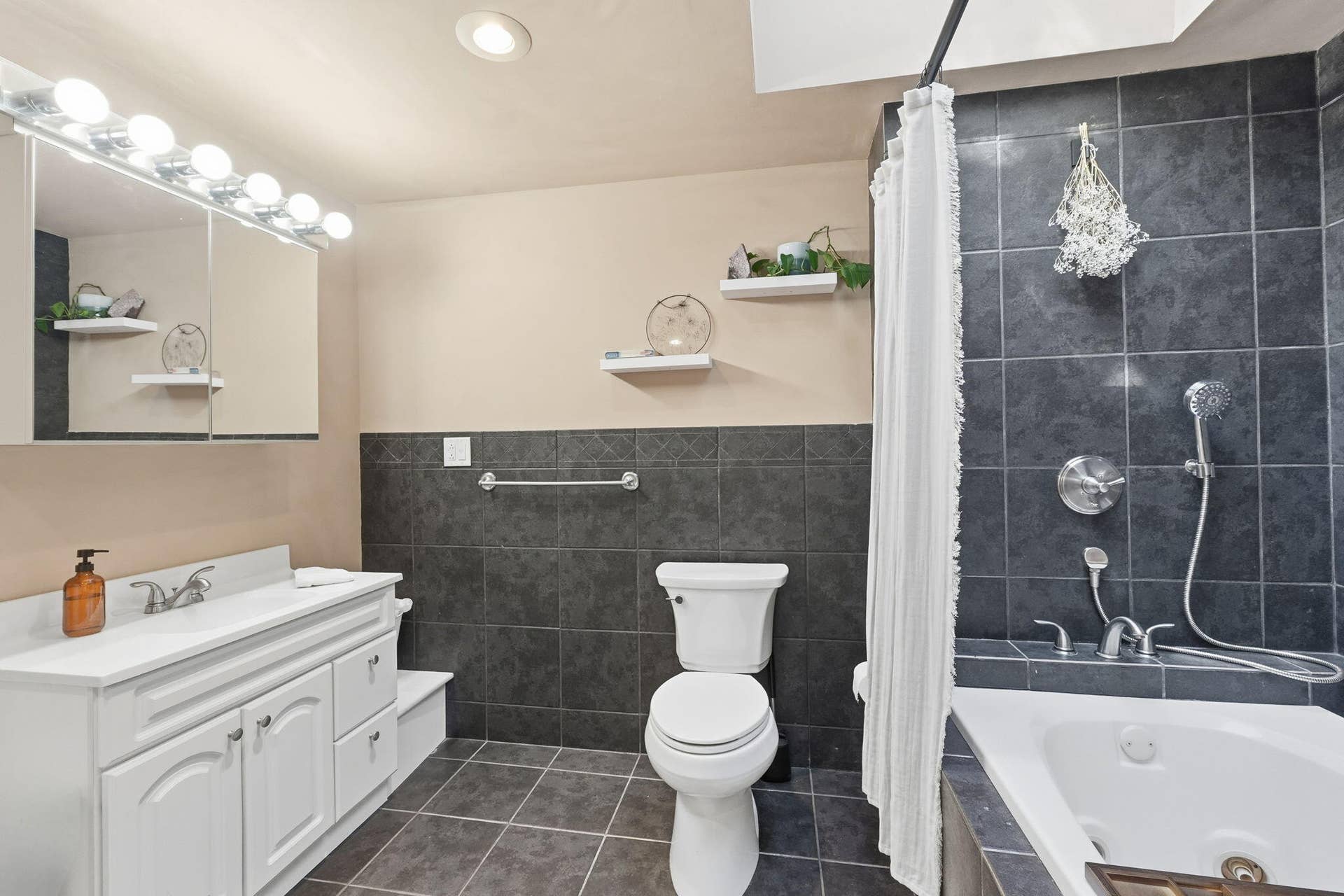 140 Oxford Avenue, Beverly Shores, IN 46301 21-web-or-mls-21-140 Oxford _