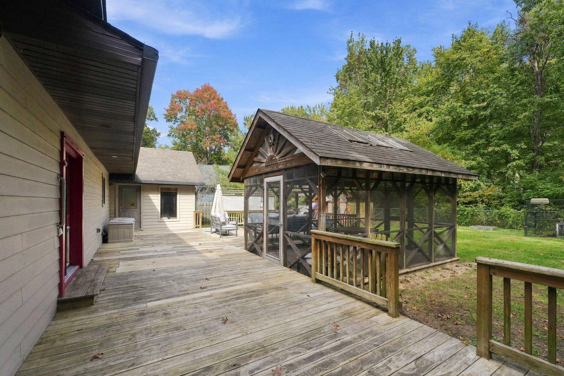 140 Oxford Avenue, Beverly Shores, IN 46301 34-web-or-mls-34-140 Oxford _
