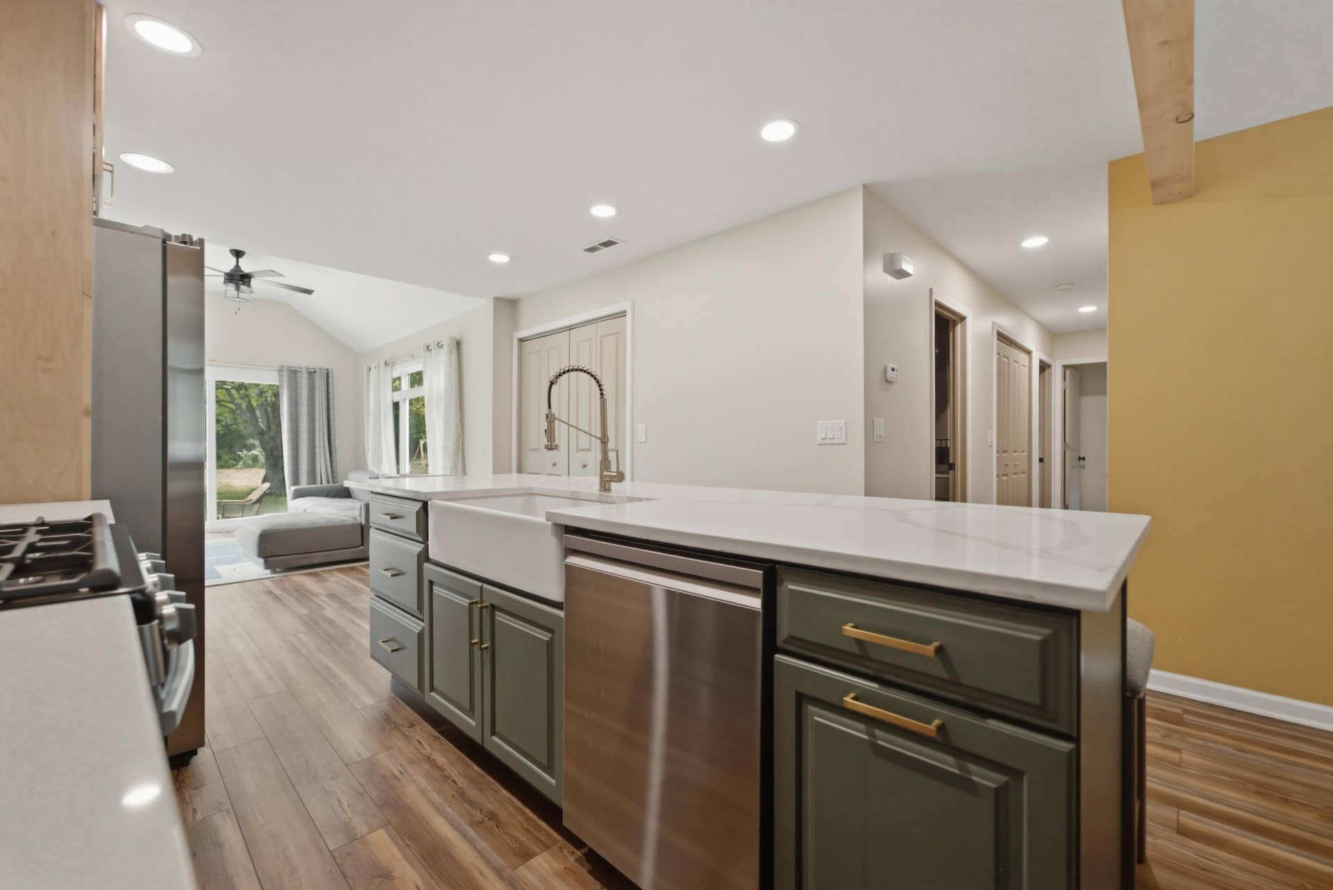 10852 E 100, Wheatfield, IN 46392 Northwest_Indiana_Media_and_Marketing__0