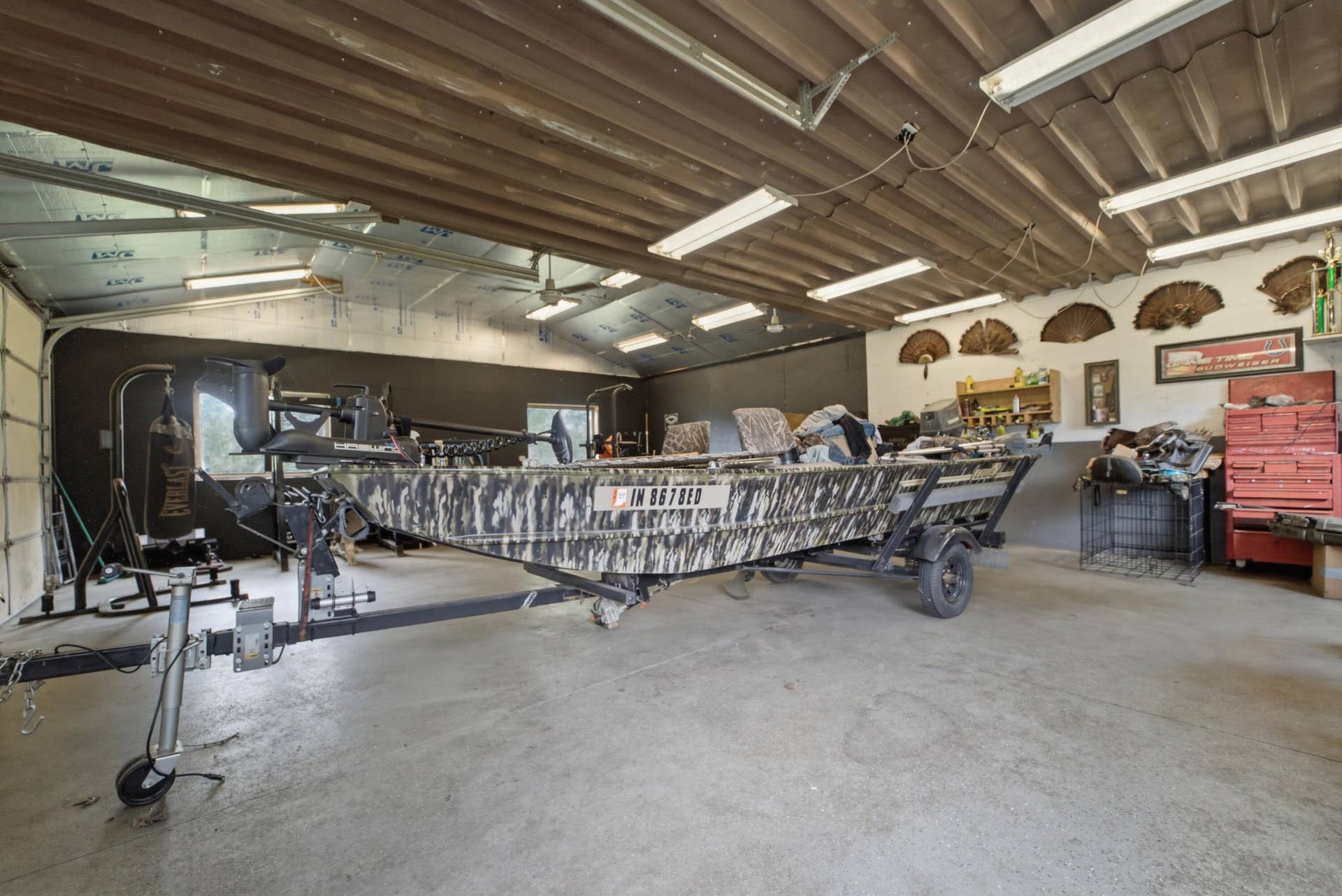 10852 E 100, Wheatfield, IN 46392 Pole Barn