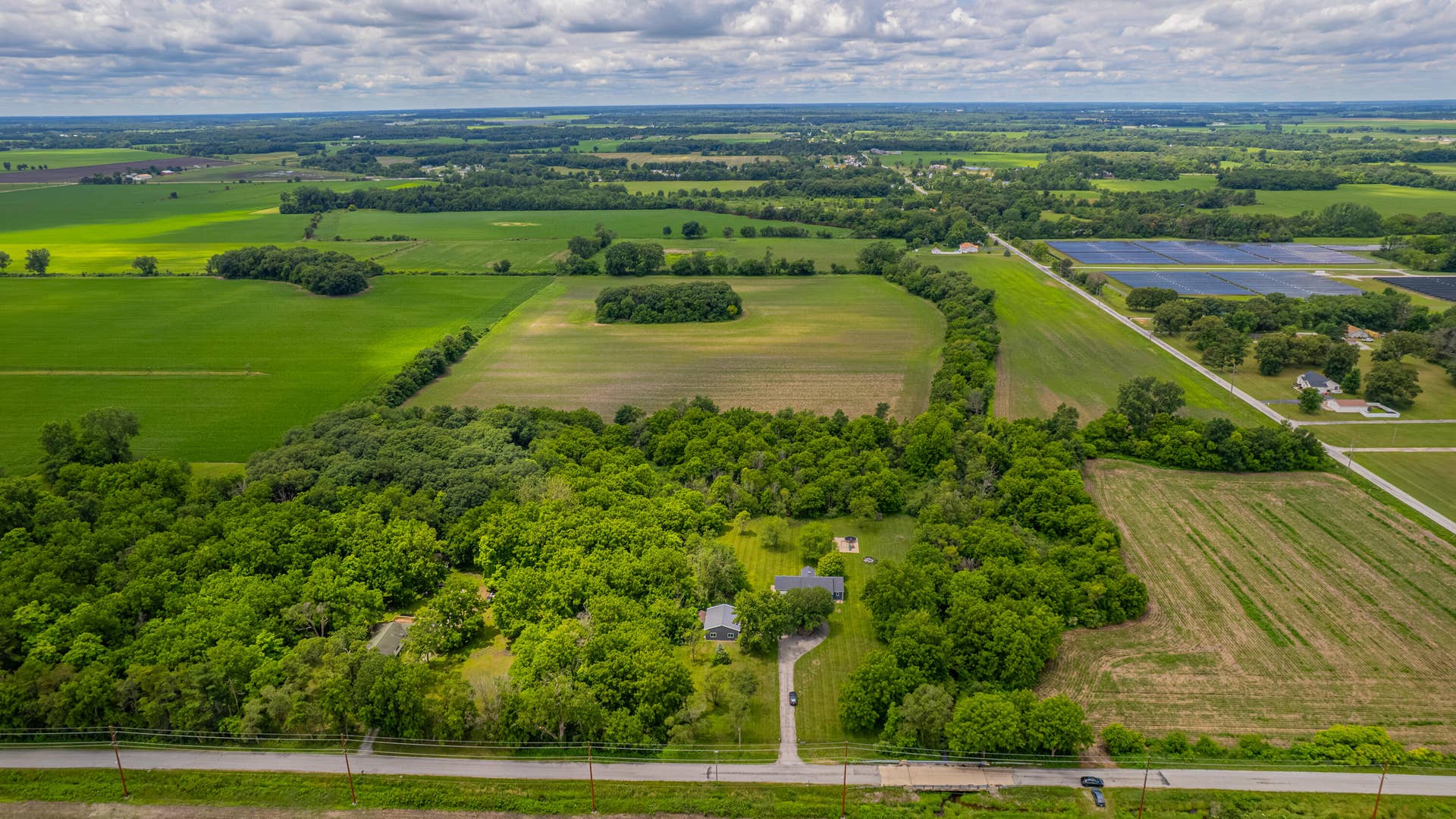 10852 E 100, Wheatfield, IN 46392 Aerial view