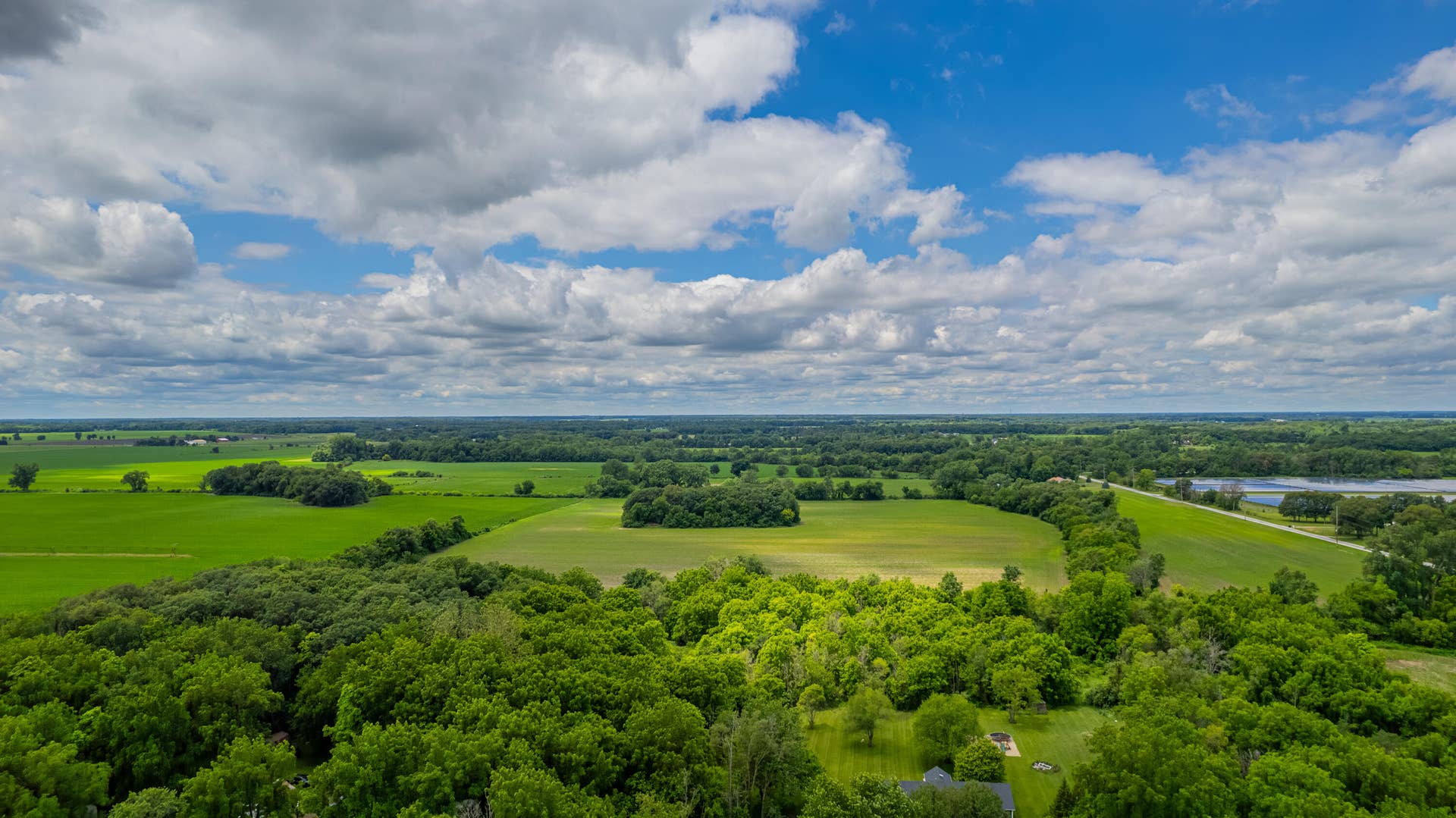 10852 E 100, Wheatfield, IN 46392 Aerial view