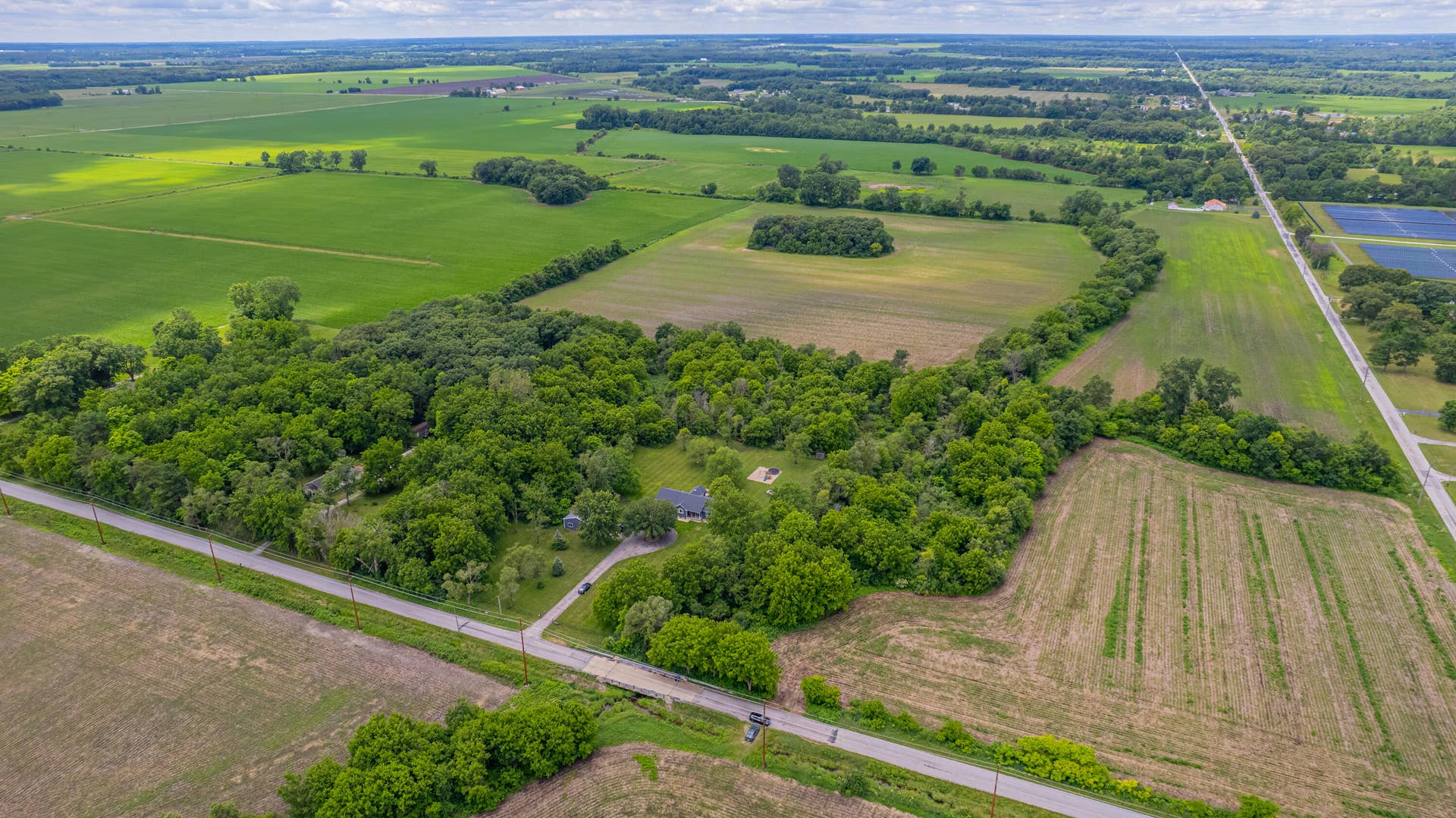 10852 E 100, Wheatfield, IN 46392 Aerial view