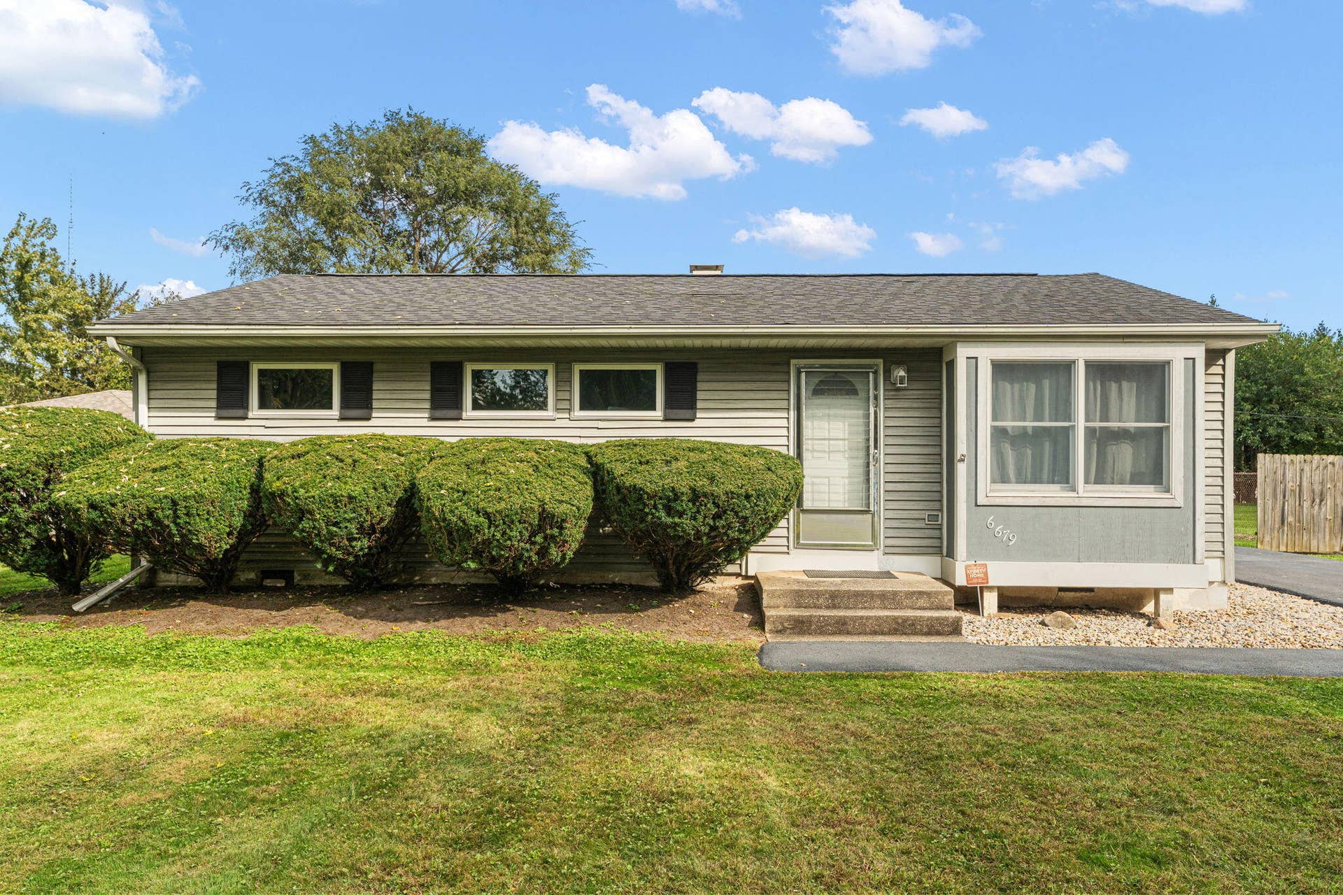 6679 Pennsylvania Street, Merrillville, IN 46410 1-web-or-mls-DSC07254