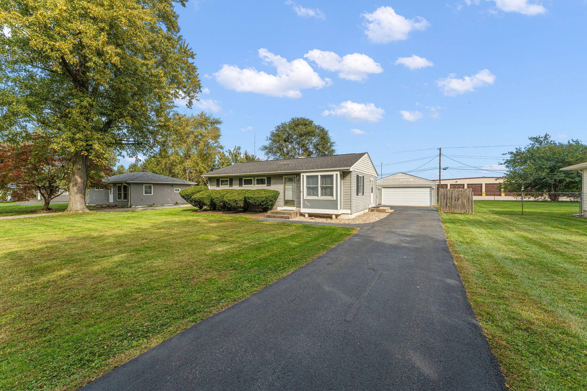 6679 Pennsylvania Street, Merrillville, IN 46410 16-web-or-mls-DSC07248