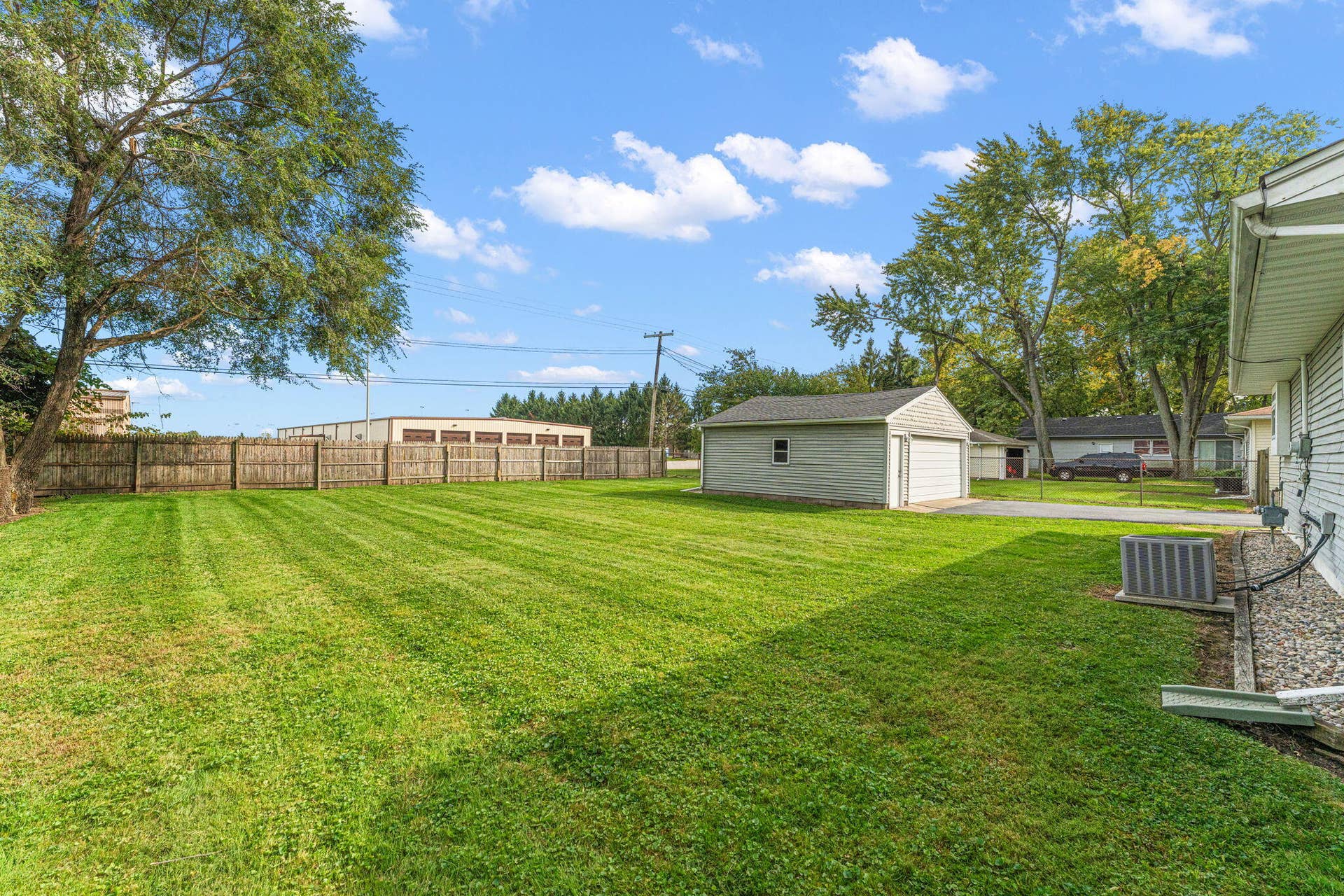 6679 Pennsylvania Street, Merrillville, IN 46410 14-web-or-mls-DSC07242