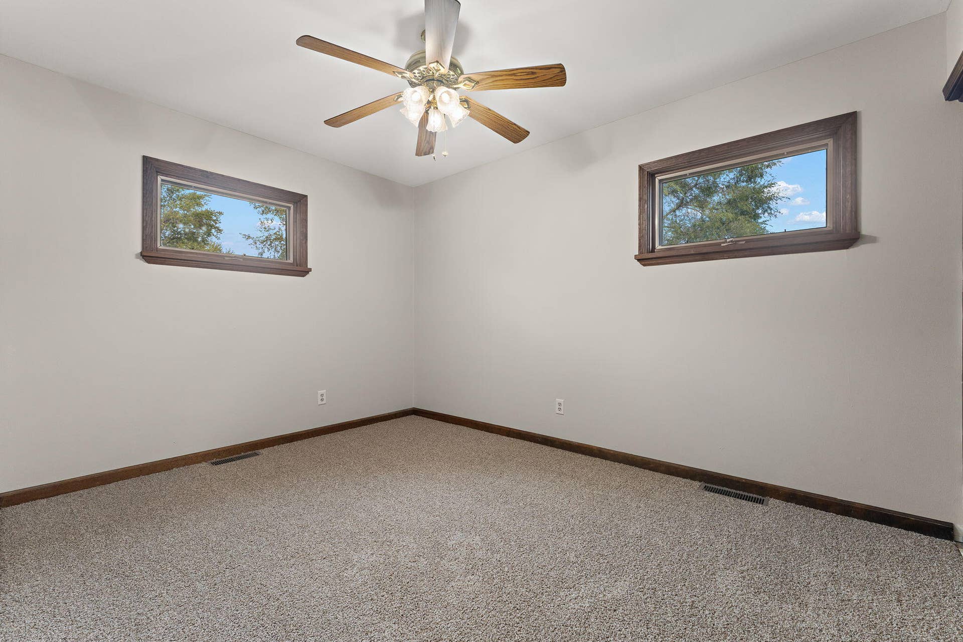 6679 Pennsylvania Street, Merrillville, IN 46410 8-web-or-mls-DSC07191