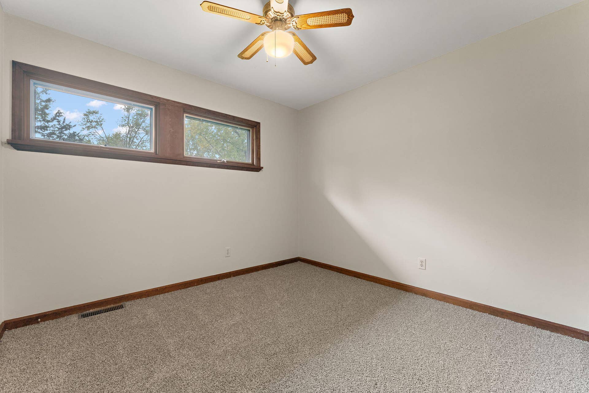 6679 Pennsylvania Street, Merrillville, IN 46410 7-web-or-mls-DSC07186