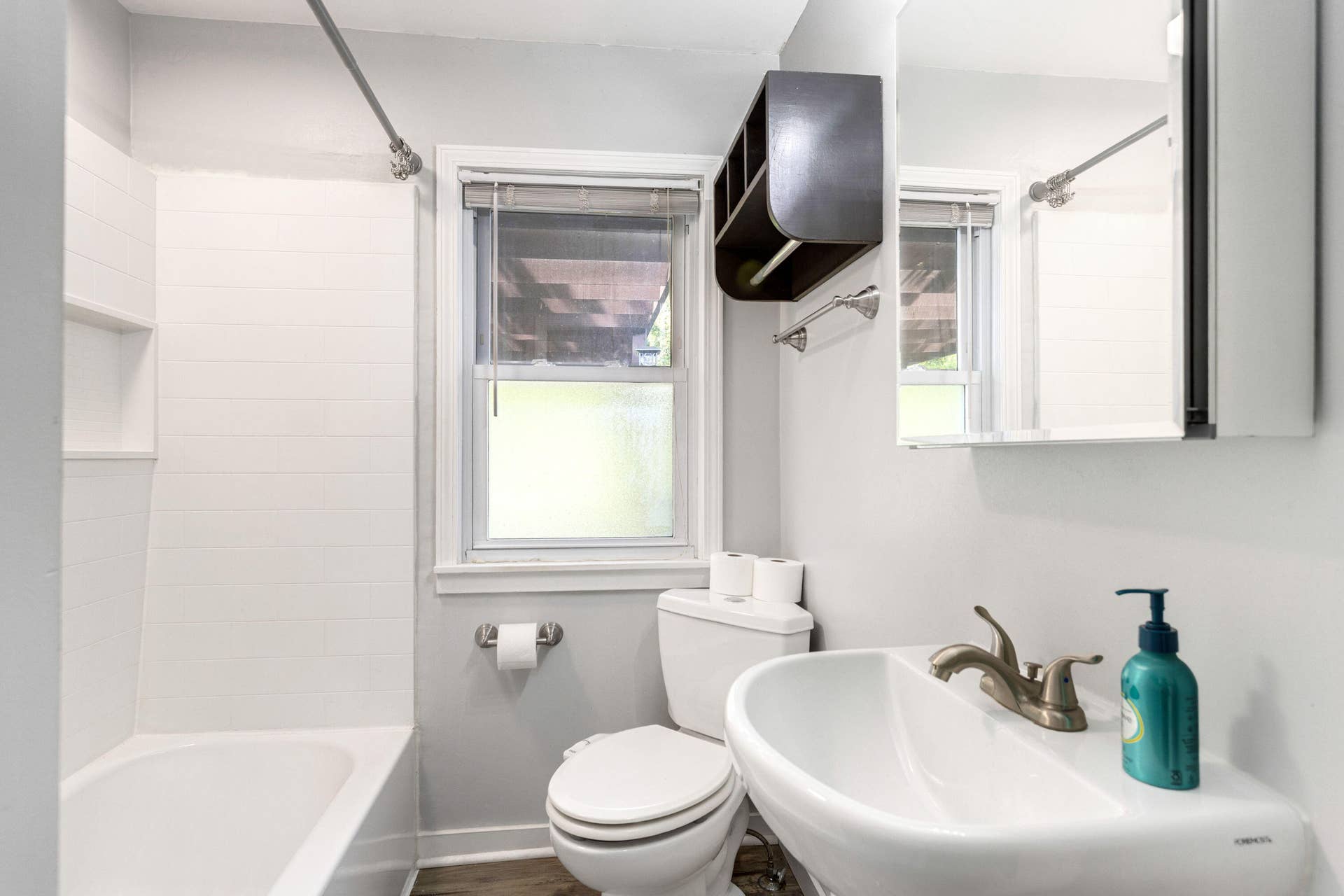 901 Mccord Road, Valparaiso, IN 46383 Bathroom