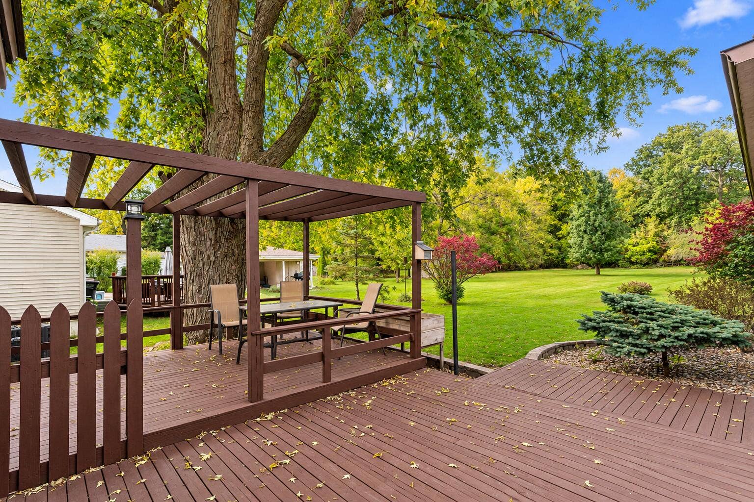 901 Mccord Road, Valparaiso, IN 46383 Deck View 1