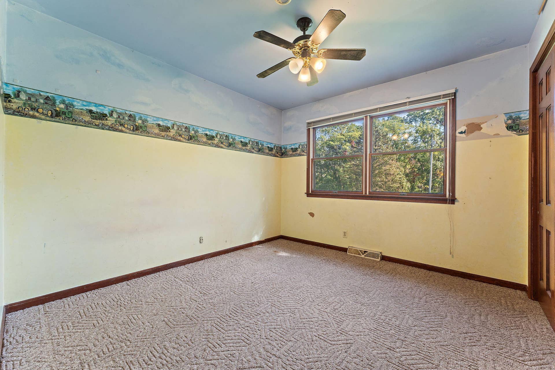 938 E 400, Chesterton, IN 46304 22-web-or-mls-DSC06291