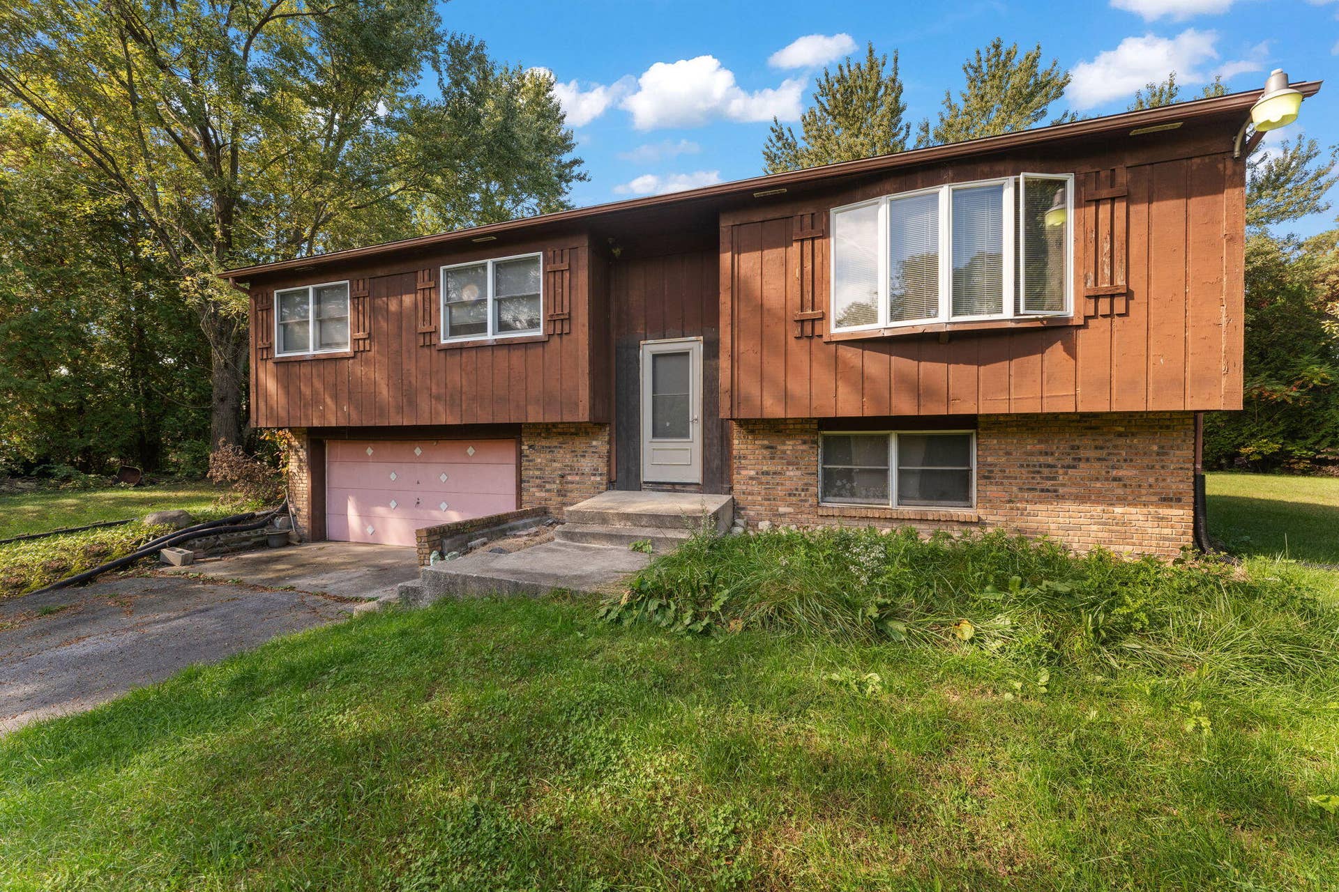 938 E 400, Chesterton, IN 46304 34-web-or-mls-DSC06326