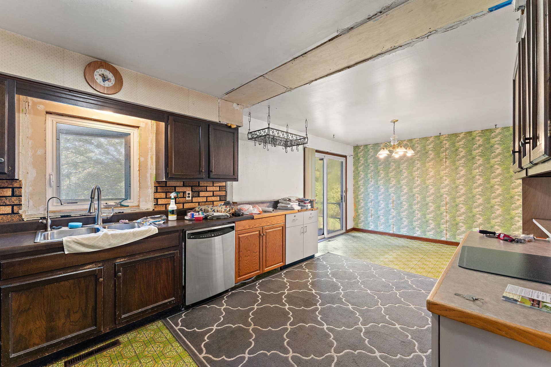 938 E 400, Chesterton, IN 46304 20-web-or-mls-DSC06281