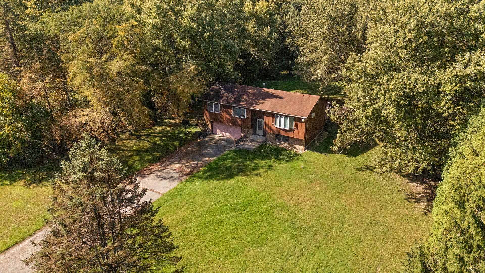938 E 400, Chesterton, IN 46304 11-web-or-mls-DJI_20261008111226_0783_D