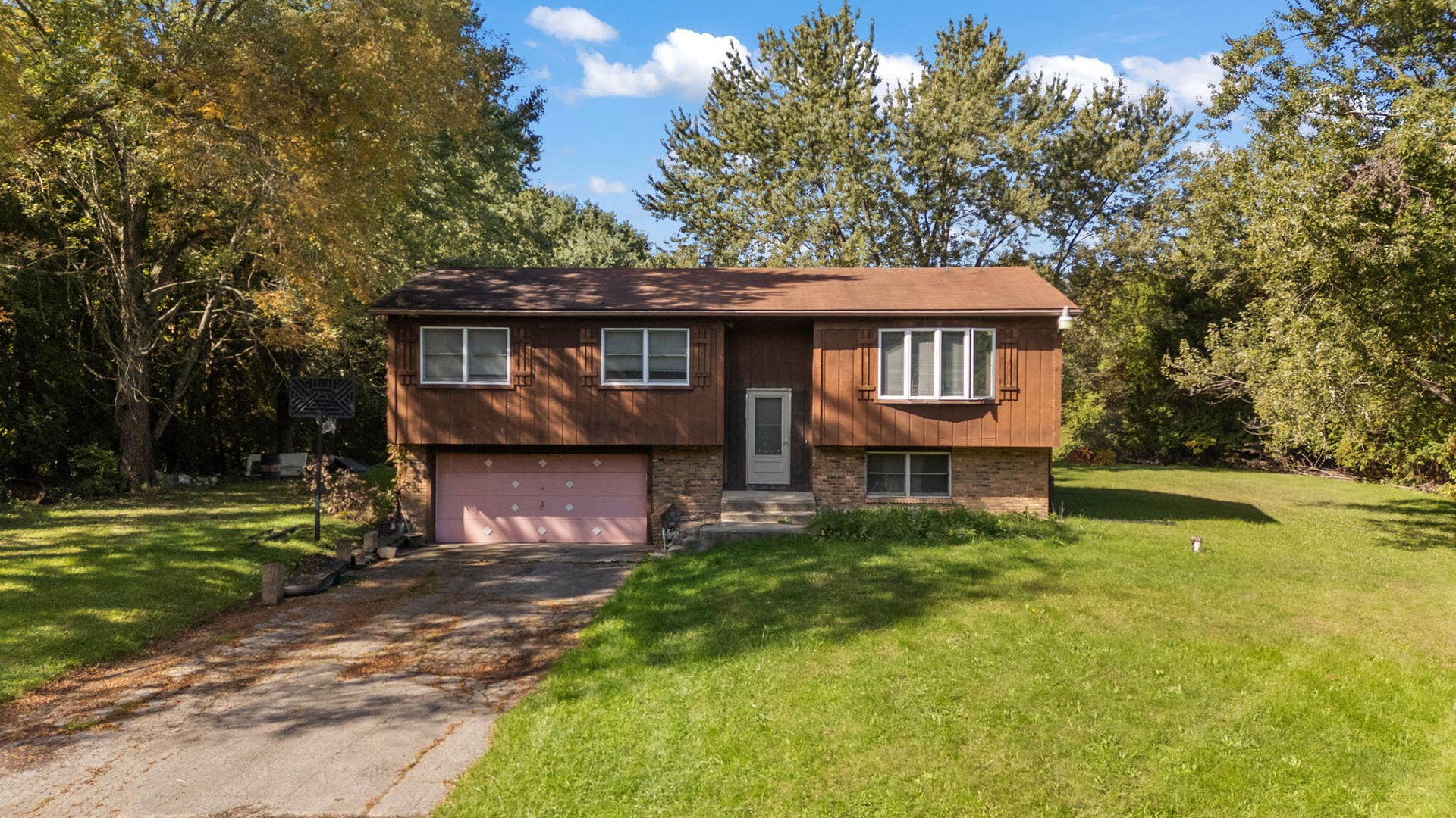 938 E 400, Chesterton, IN 46304 5-web-or-mls-DJI_20261008110851_0772_D