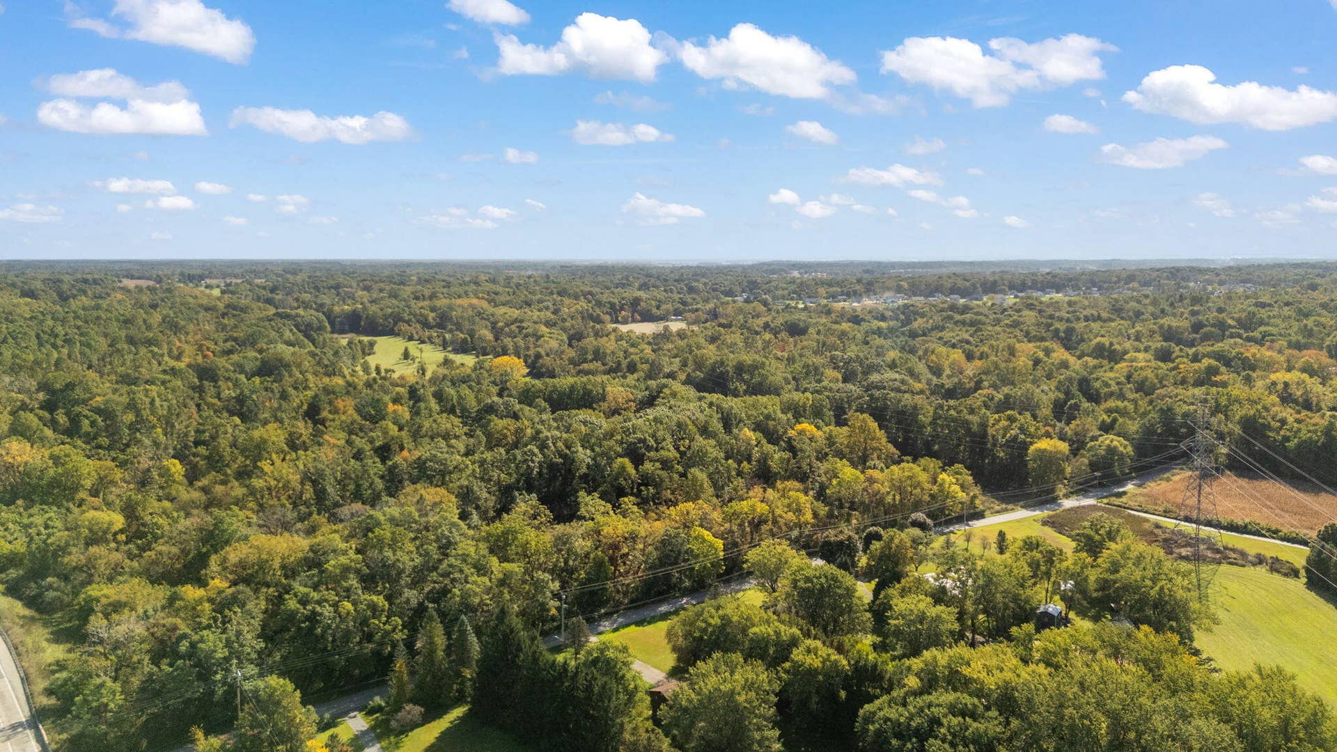 938 E 400, Chesterton, IN 46304 3-web-or-mls-DJI_20261008110711_0768_D