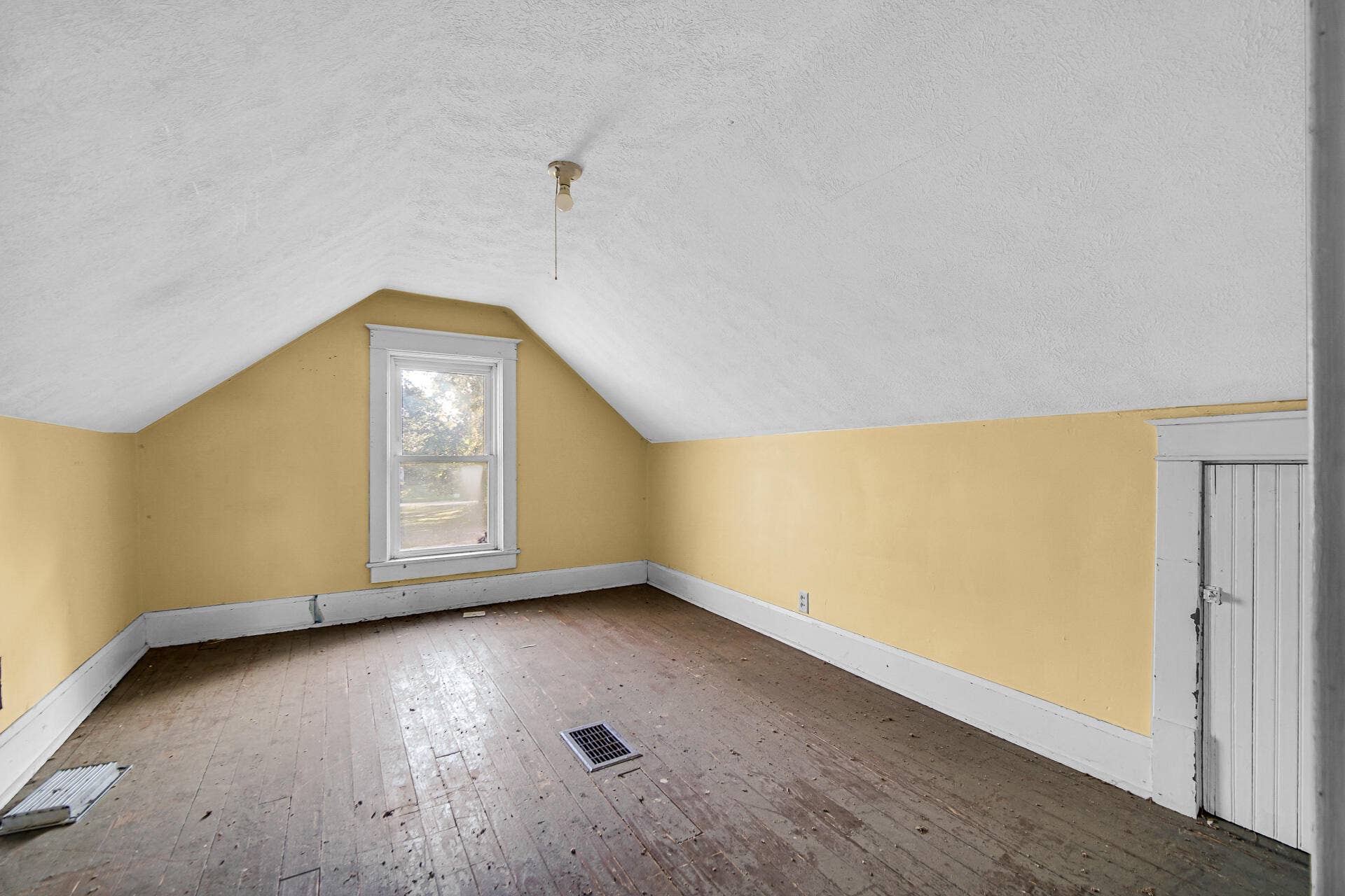 231 N 1200, Chesterton, IN 46304 DSC04874