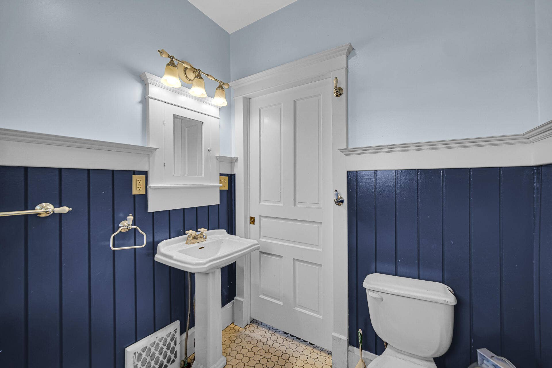 231 N 1200, Chesterton, IN 46304 DSC04859