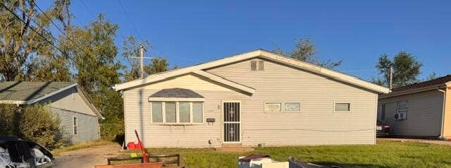 1317 Dekalb Street, Gary, IN 46403 IMG_3823