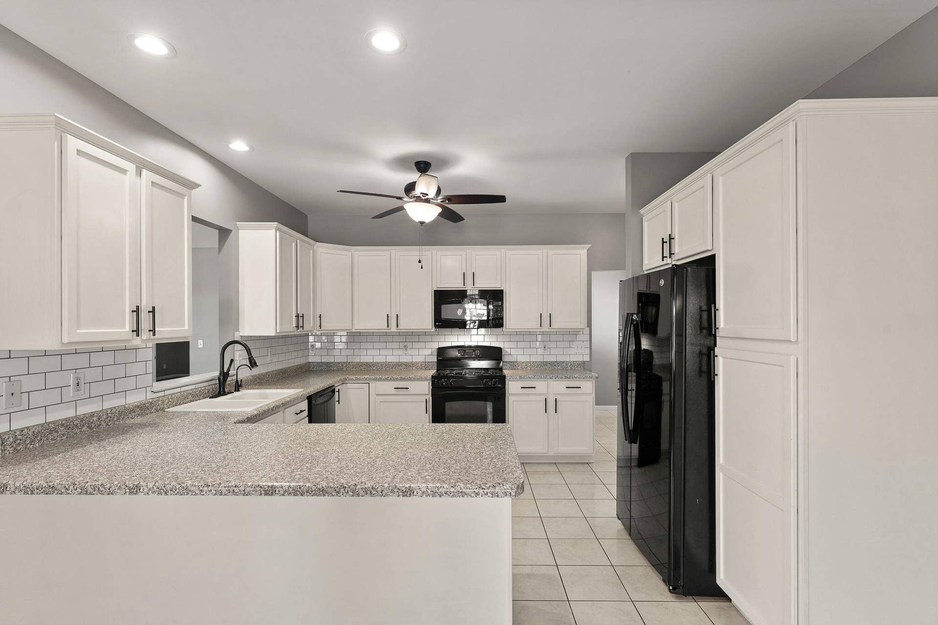 2863 Arran Quay Terrace, Valparaiso, IN 46385 13-web-or-mls-DSC06476