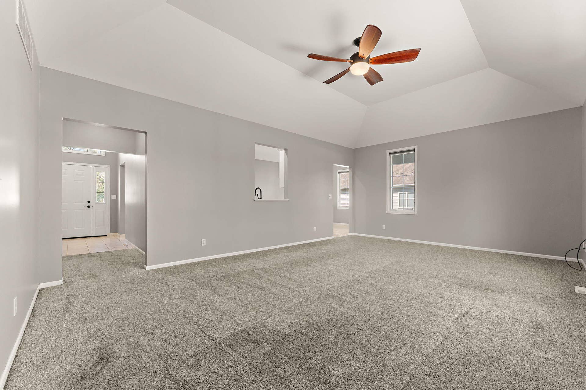 2863 Arran Quay Terrace, Valparaiso, IN 46385 5-web-or-mls-DSC06431