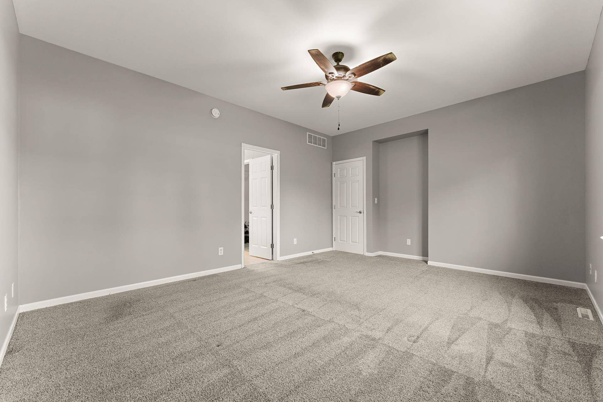 2863 Arran Quay Terrace, Valparaiso, IN 46385 17-web-or-mls-DSC06396