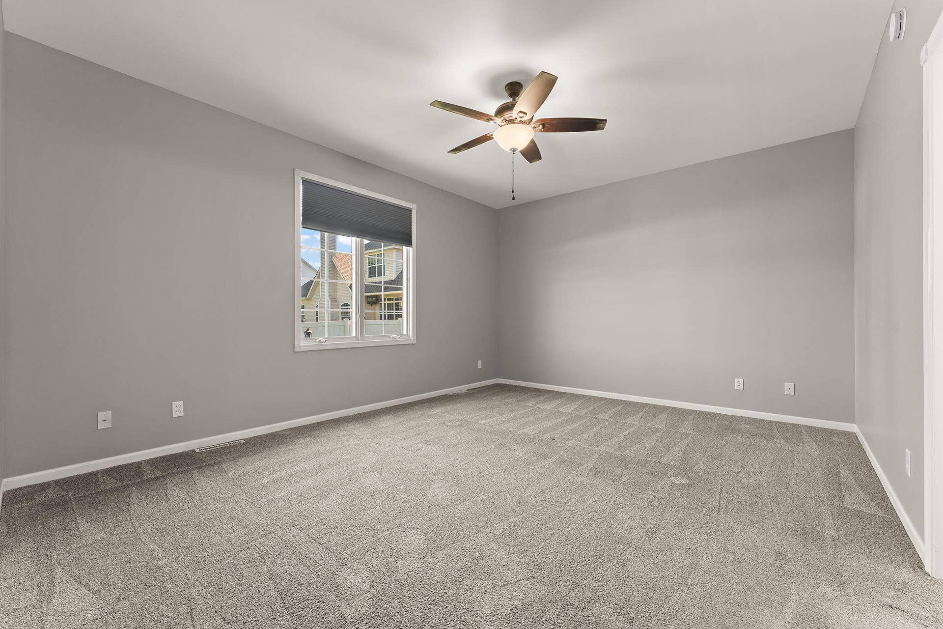 2863 Arran Quay Terrace, Valparaiso, IN 46385 16-web-or-mls-DSC06391