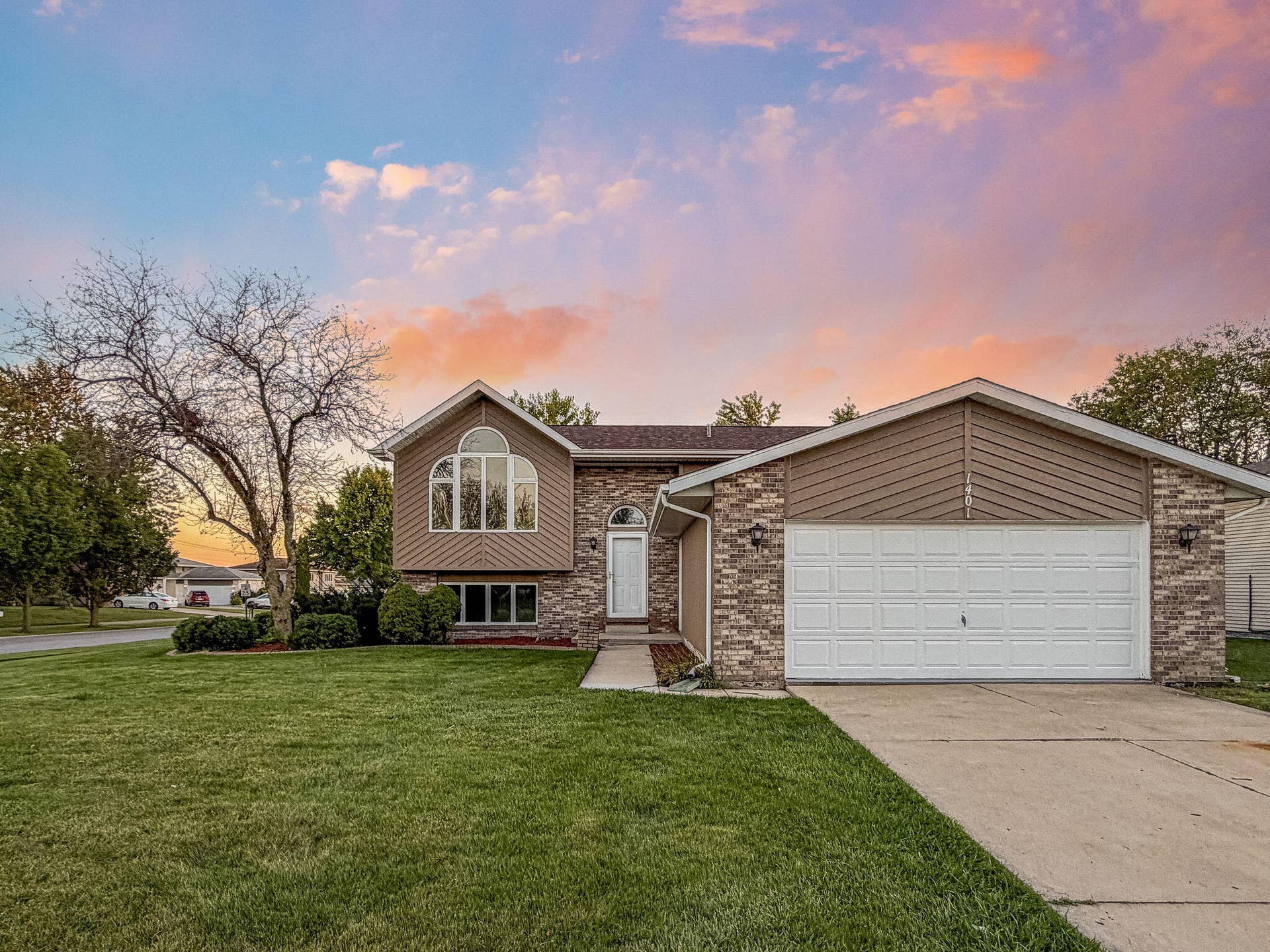 63-web-or-mls-1401-w-97th-pl