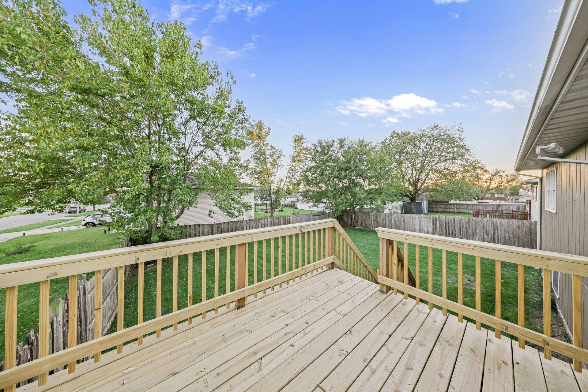 24-web-or-mls-1401-w-97th-pl