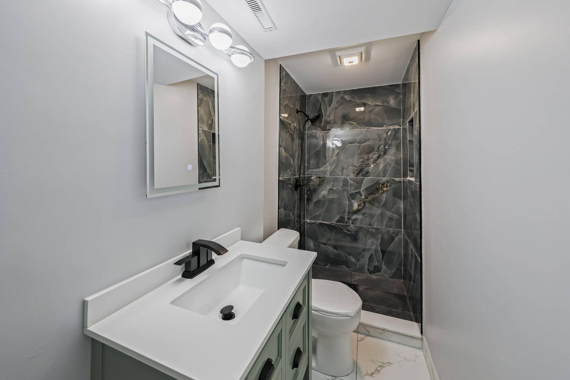 20-web-or-mls-1401-w-97th-pl
