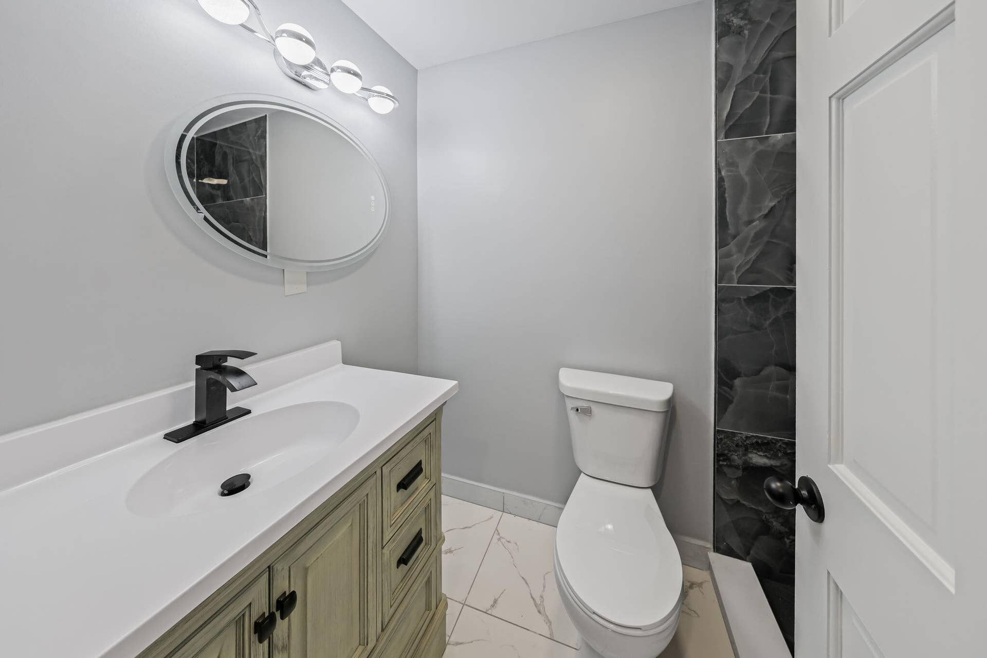 15-web-or-mls-1401-w-97th-pl