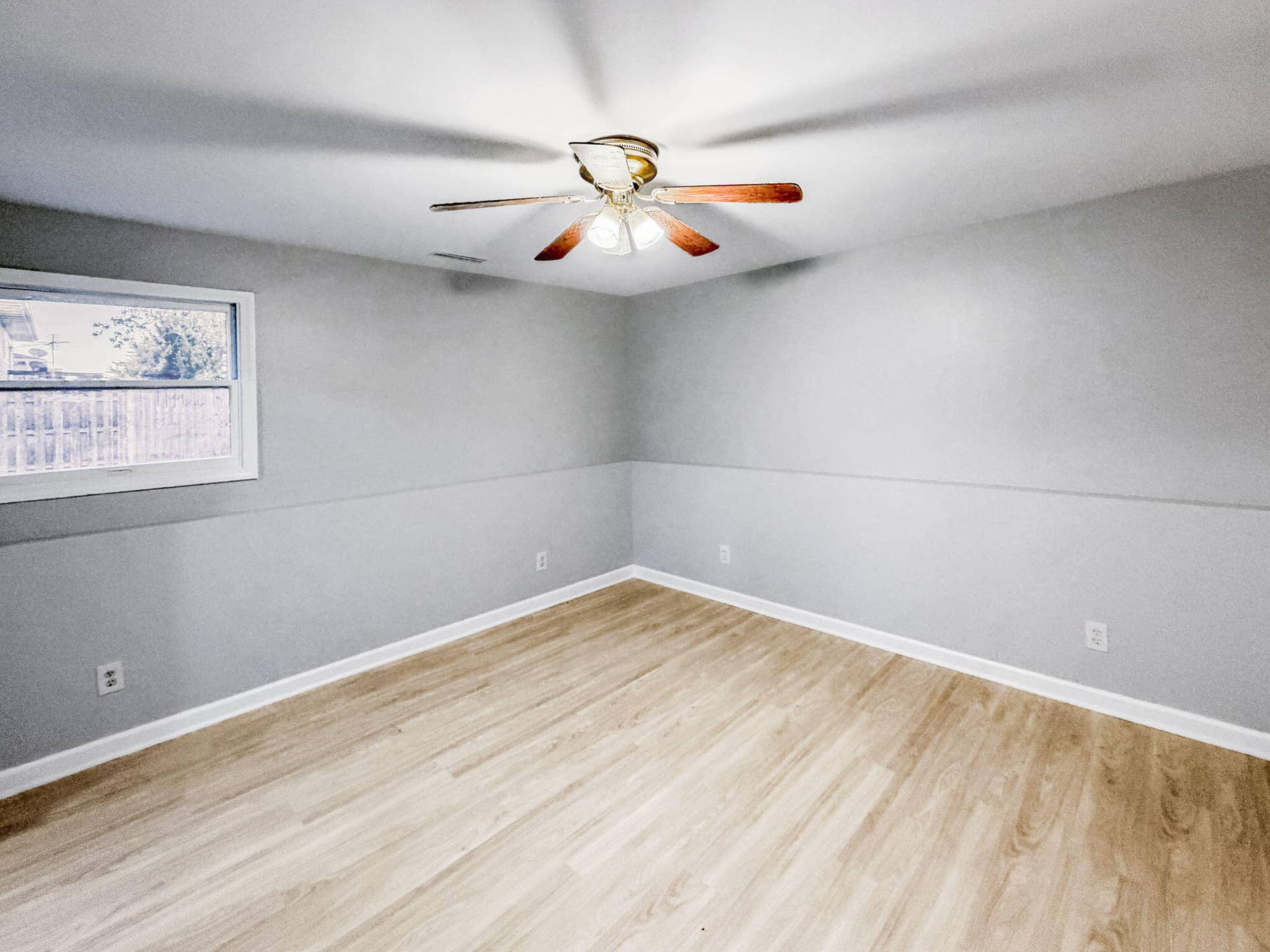 47-web-or-mls-1401-w-97th-pl