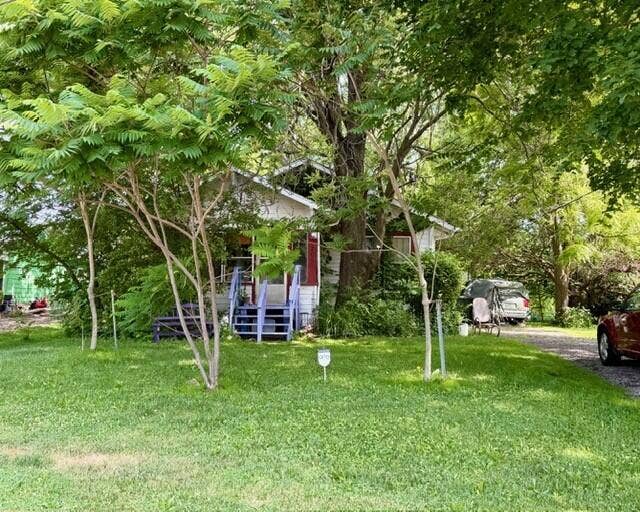 205 1/2 Nickle Plate Avenue, Valparaiso, IN 46383 a1a6ea65-433b-4208-b086-0fa893e0b8da