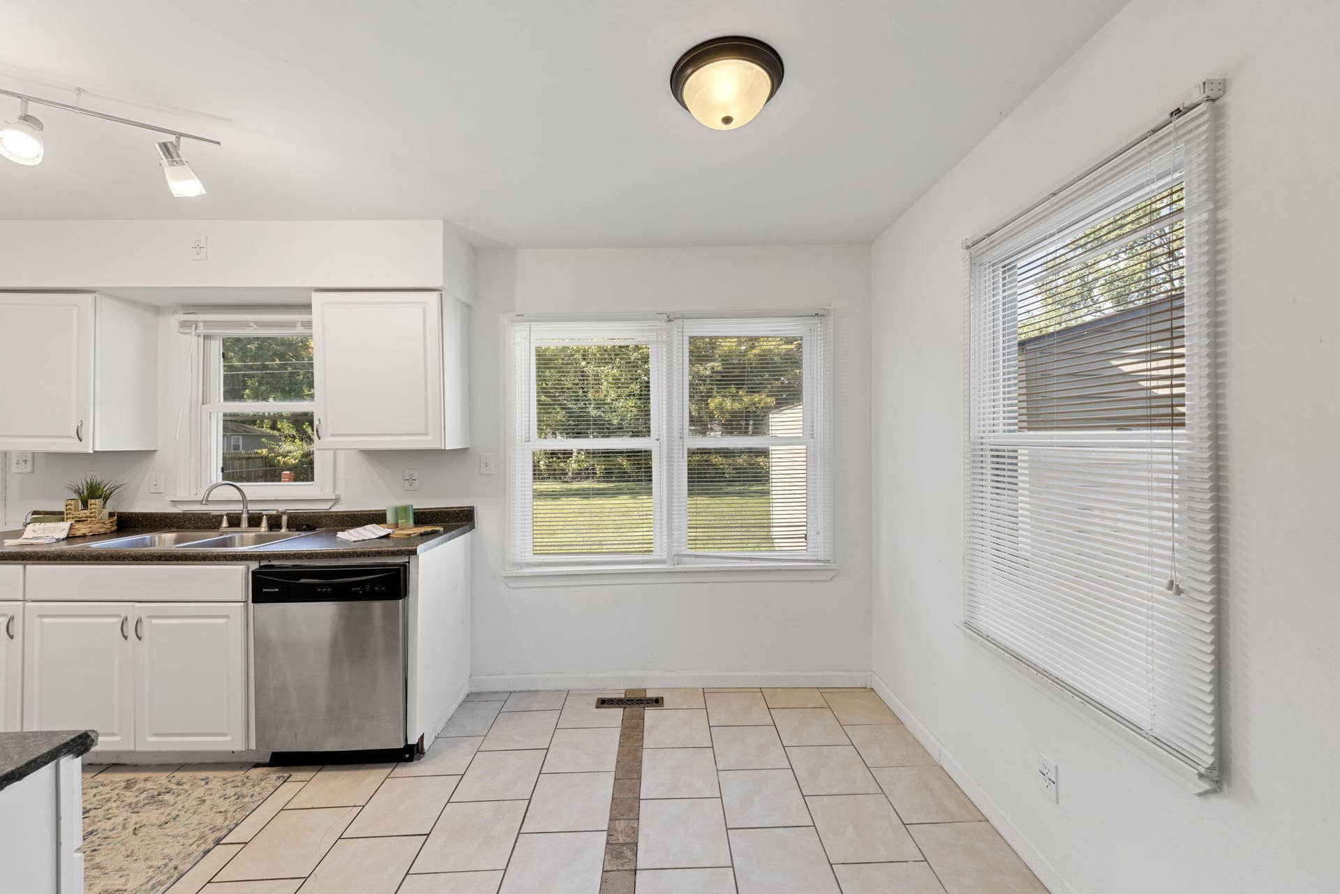 2828 Eleanor Street, Portage, IN 46368 9-web-or-mls-2828-eleanor-st