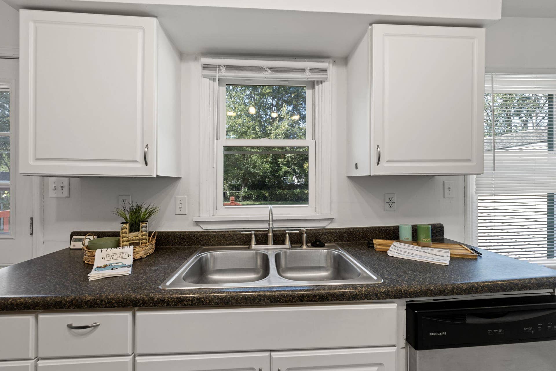 2828 Eleanor Street, Portage, IN 46368 14-web-or-mls-2828-eleanor-st