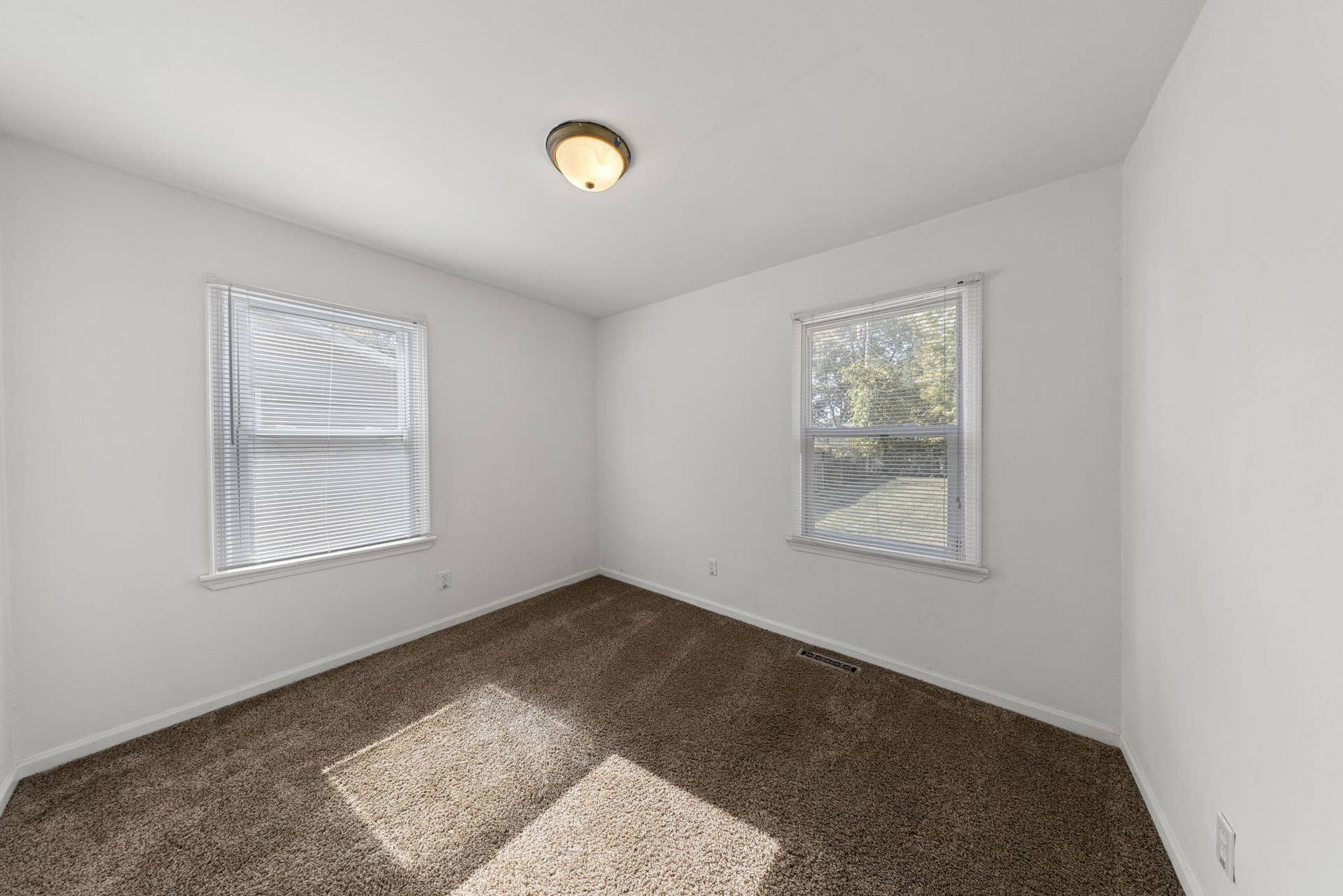2828 Eleanor Street, Portage, IN 46368 19-web-or-mls-2828-eleanor-st