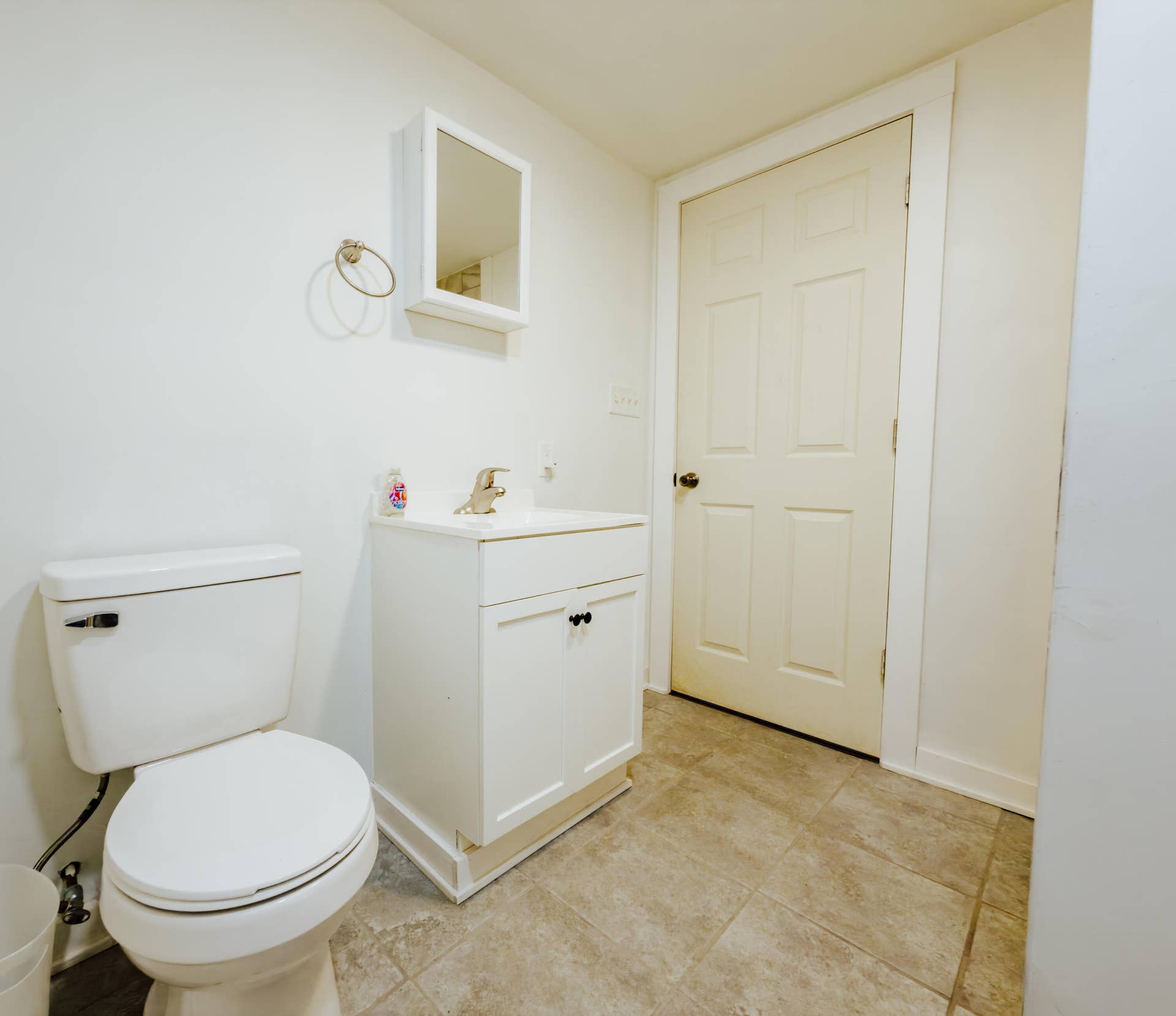 424 Dickson Street, Michigan City, IN 46360 Bathroom Detail