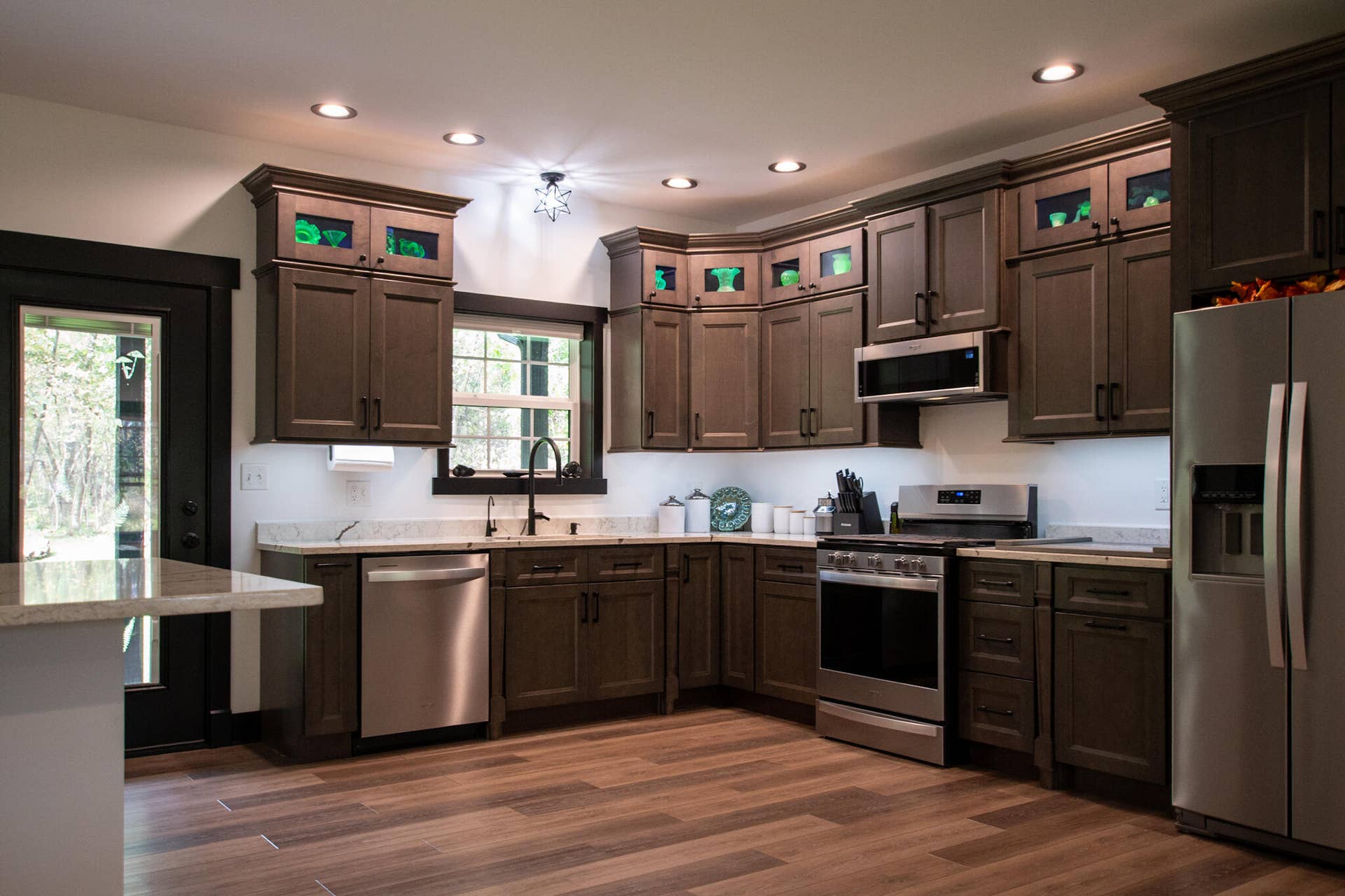 6400 Grand Boulevard, Hobart, IN 46342 Kitchen