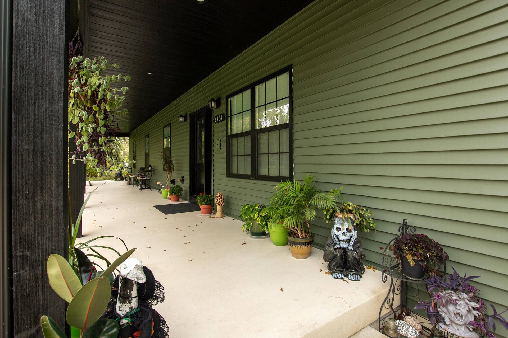 6400 Grand Boulevard, Hobart, IN 46342 Front Porch