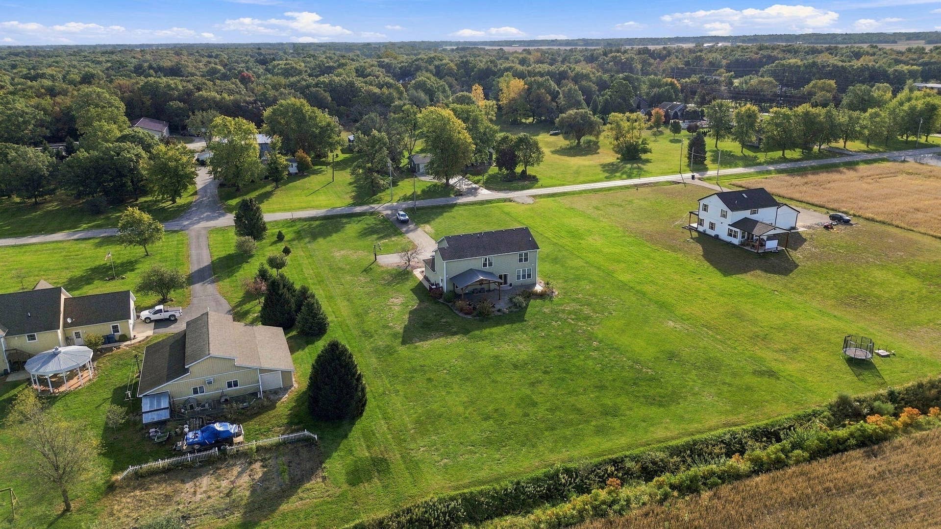 11126 W 1000, DeMotte, IN 46310 7-web-or-mls-DJI_0512