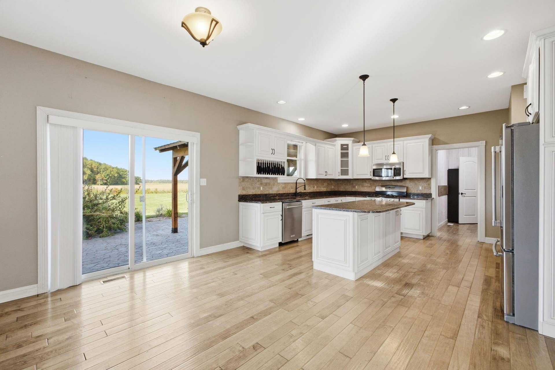 11126 W 1000, DeMotte, IN 46310 64-web-or-mls-IMG_4076